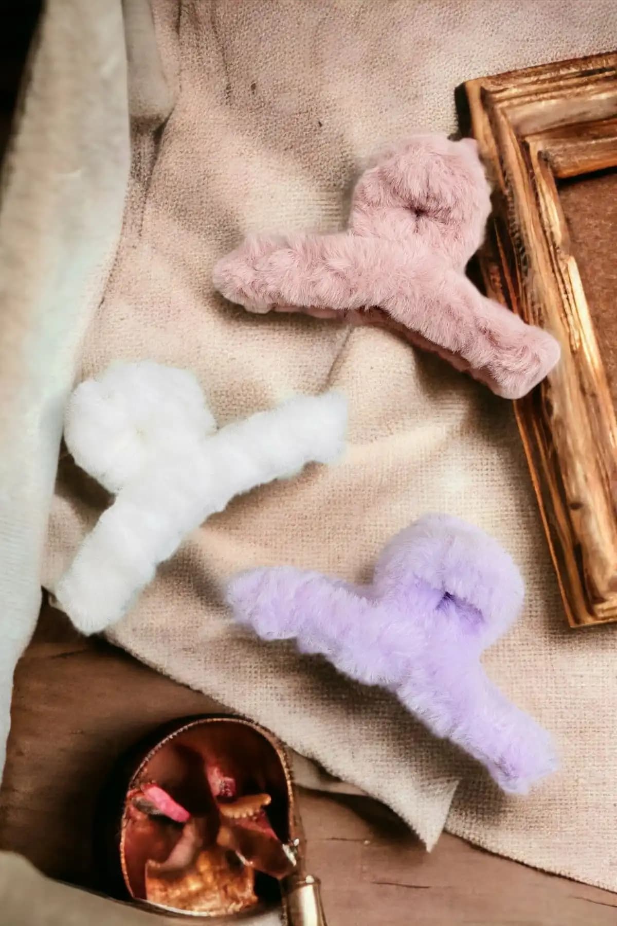 Kadın Peluş Mandal Toka Setleri Karşılaştırması: AYMETA ve PREGIO Markaları 1
