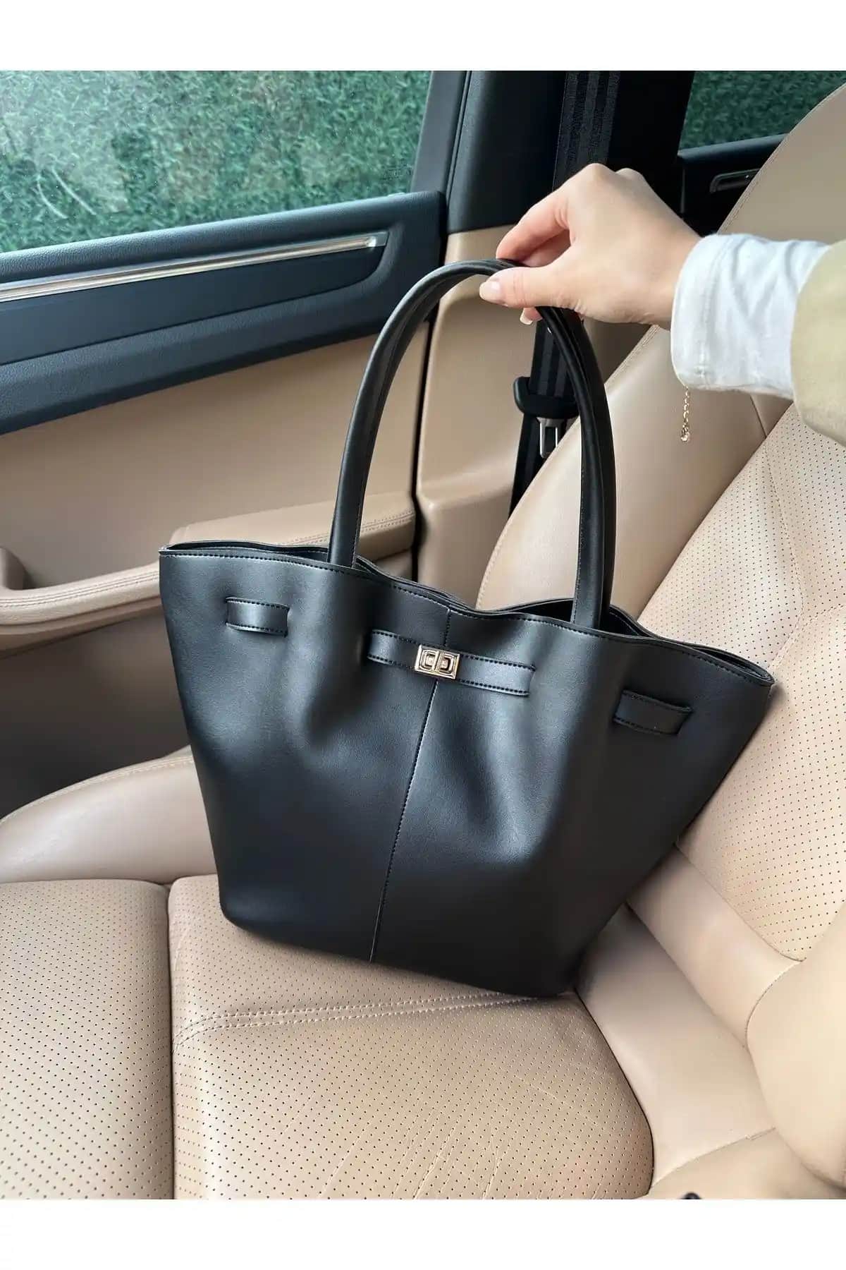 Kadın Siyah Deri Çanta Mıknatıs Kapamalı Günlük ve Şık Kullanım İçin Uygun