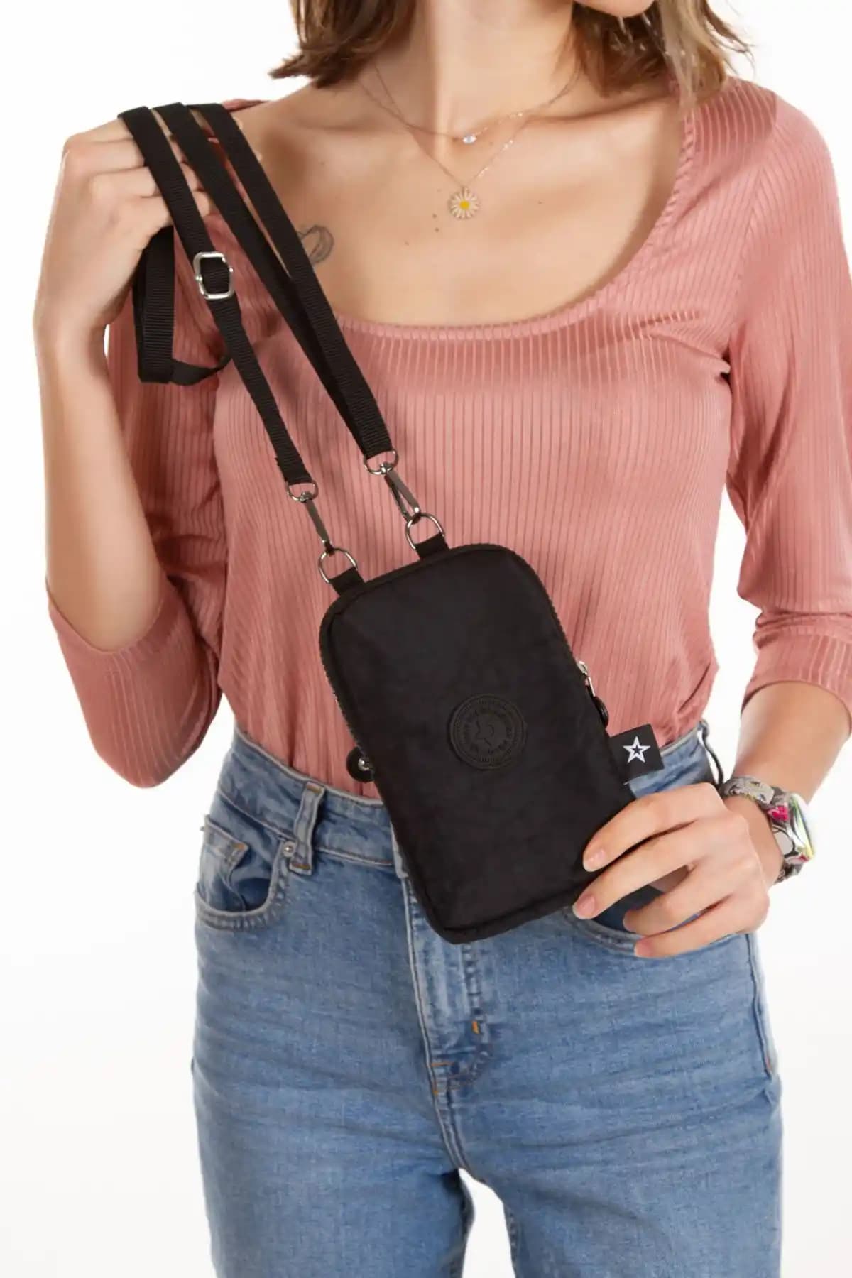 Kadın Siyah Krinkıl Suya Dayanıklı Mini Omuz ve Bel Çantası - Şık ve Fonksiyonel Tasarım