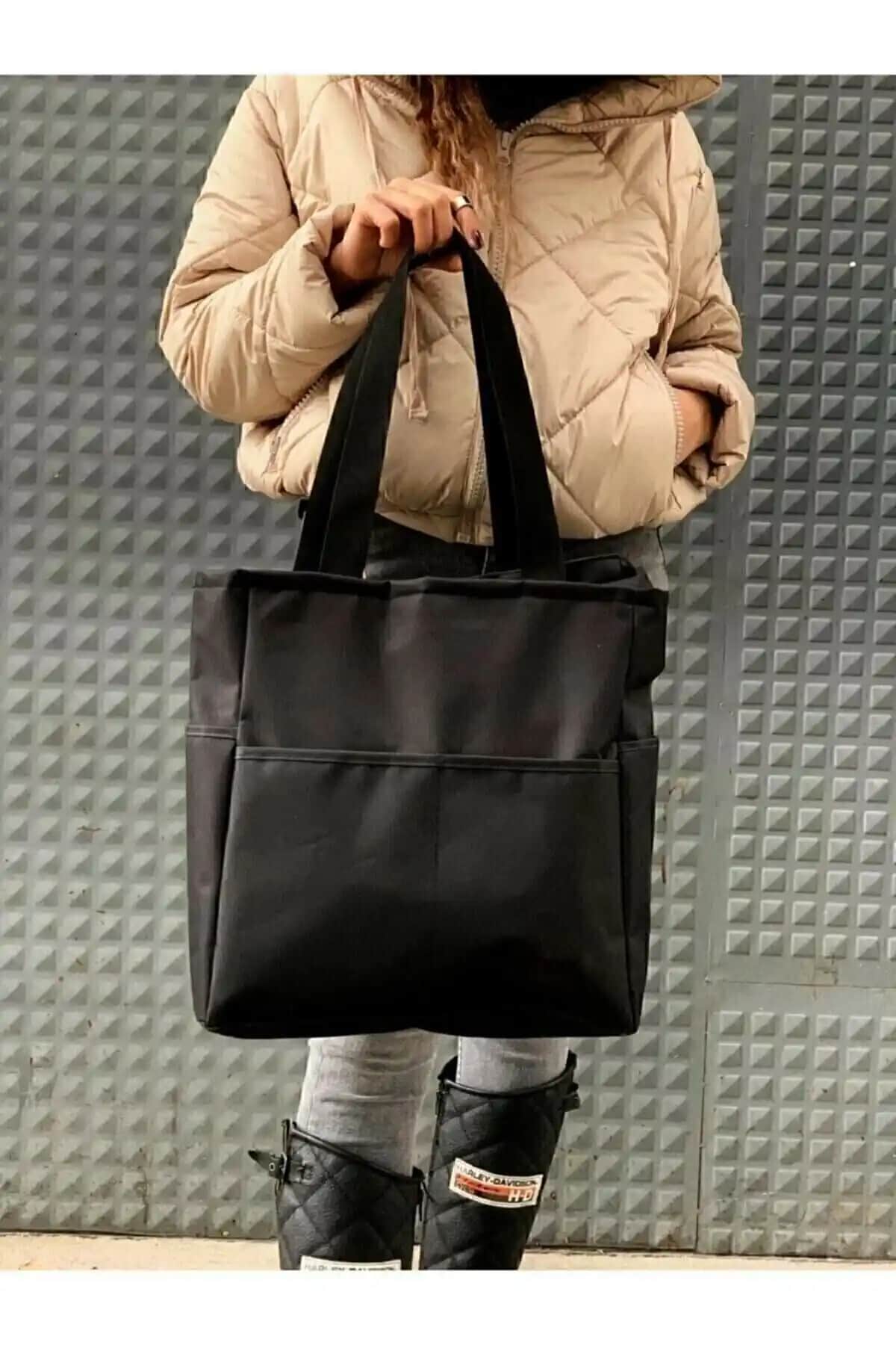 Kadın Spor Çantası Seçenekleri Karşılaştırması: İşlevsellik ve Stil Analizi