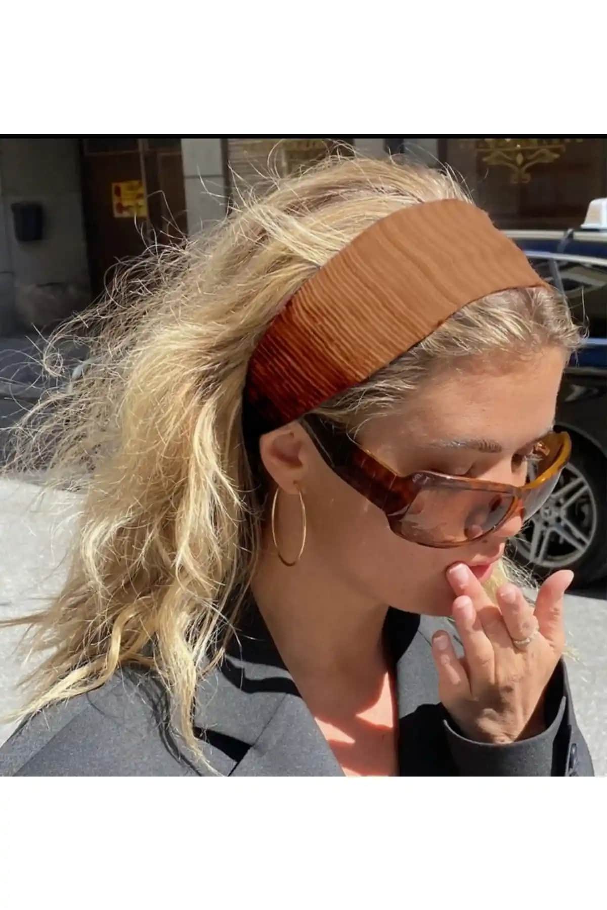 Kadın Ultra Esnek Pamuklu Kahverengi Saç Bandı Şıklık ve Konfor Sunan Pratik Aksesuar