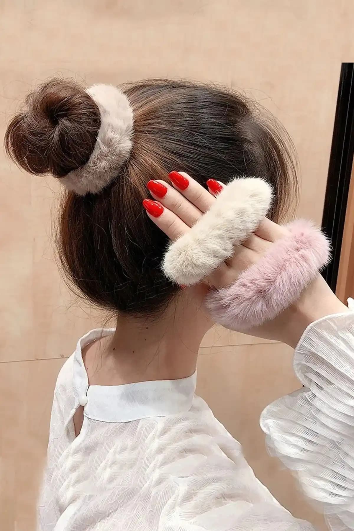 Kadınlar İçin En Uygun Toka Setleri: Peluş ve Mandal Modelleri Karşılaştırması 1