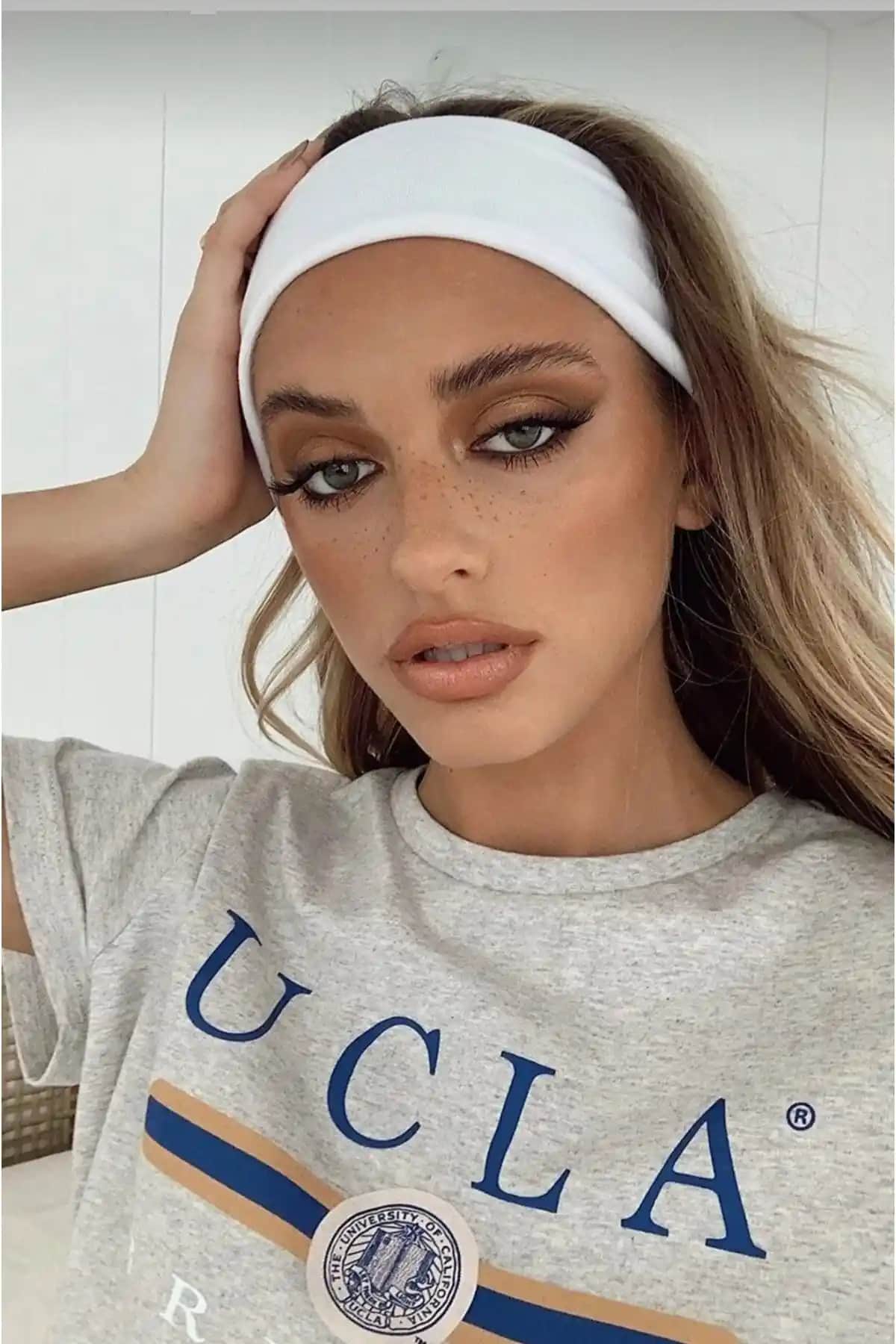 Kadınlar İçin Monalisa Beyaz Pamuklu Saç Bandı Şıklık ve Konfor Sunar