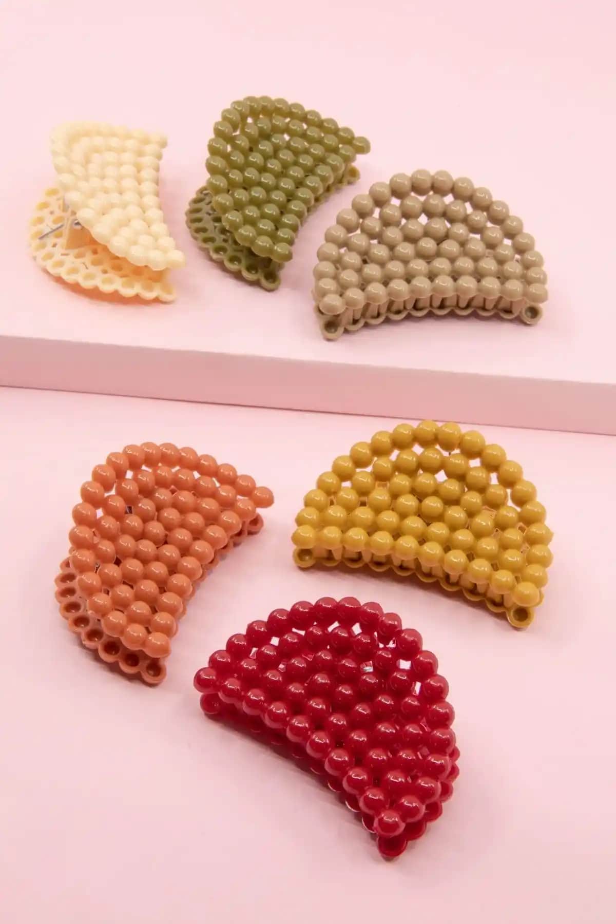 Kadınlar İçin Renkli İnci Detaylı Mandal Toka Seti Şık ve Kullanışlı Tasarım