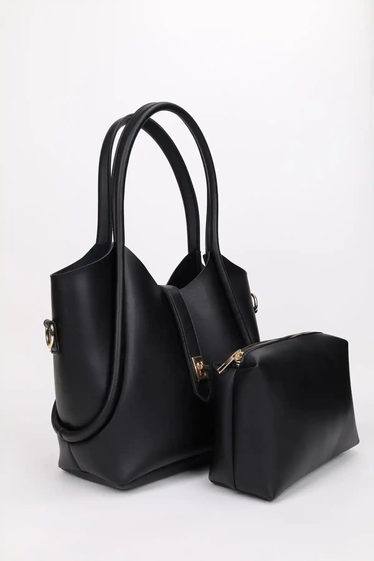 Kadınlar İçin Siyah Kilit Detaylı Uzun Askılı Makyaj Çantası ve Çok Fonksiyonlu Tasarım