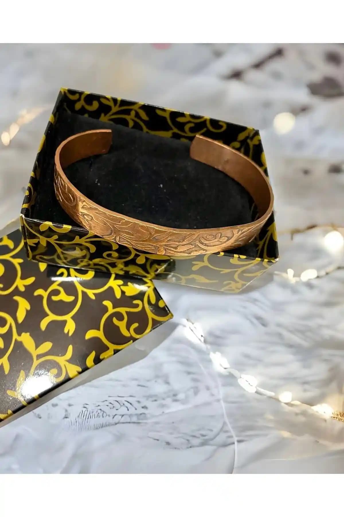 Kapris Concept ve Kehribarevi Karaman Bakır Bileklikleri Karşılaştırması