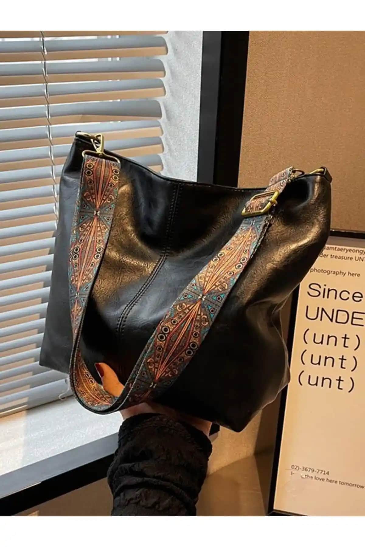 Katusa Kadın Siyah ve Taba Çanta Karşılaştırması: Özellikler ve Kullanıcı Yorumları