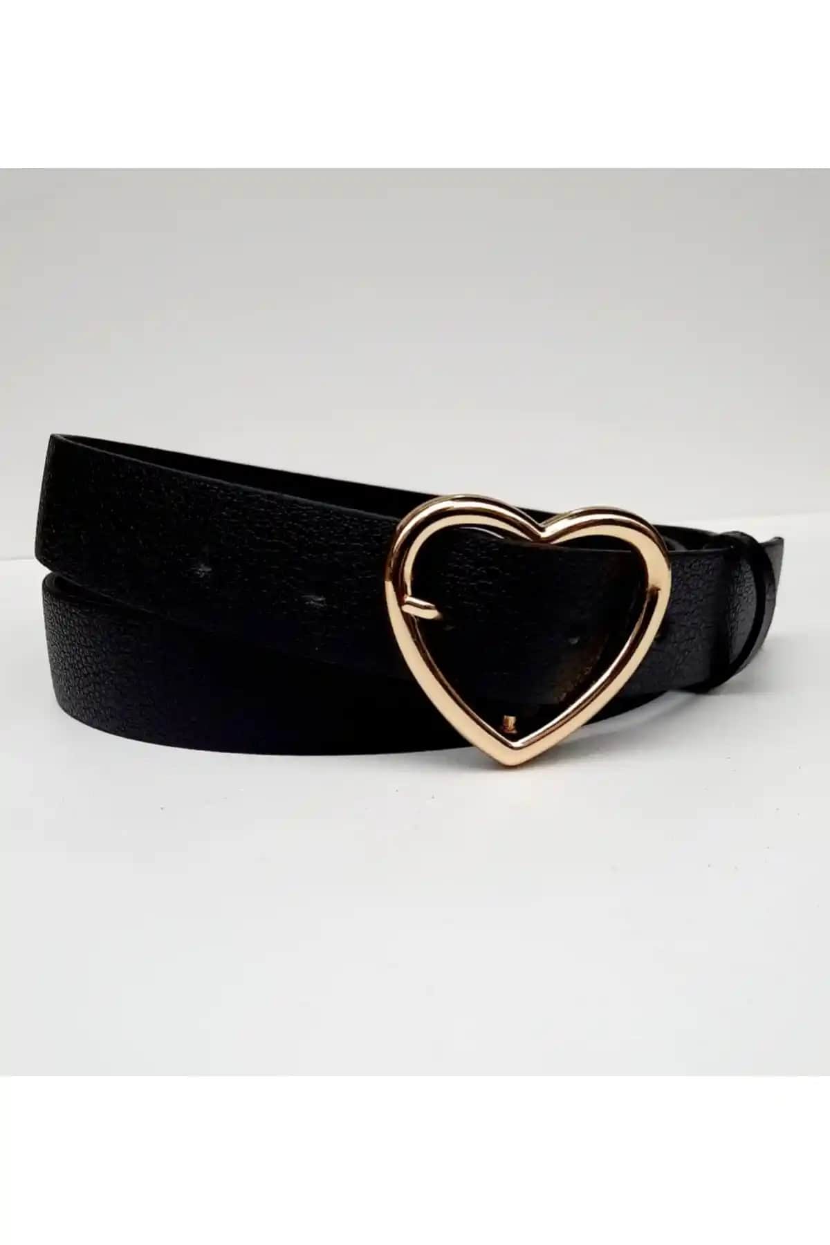 Kemerix Kalp Tokalı Siyah Kadın Kemer: Şık ve Dayanıklı Aksesuar Seçeneği
