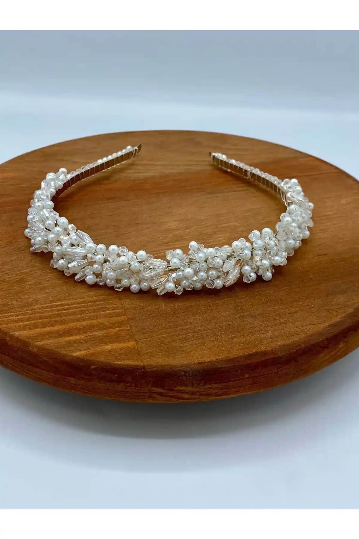 Kristal Taşlı Gelin ve Abiye Taçları - Zarif ve El Yapımı Aksesuarlar Türkiye