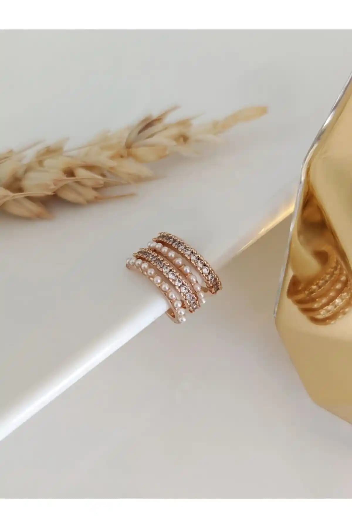 Küpe ve Earcuff Karşılaştırması: Gold Incili ve Gümüş Zirkon Taşlı Modeller
