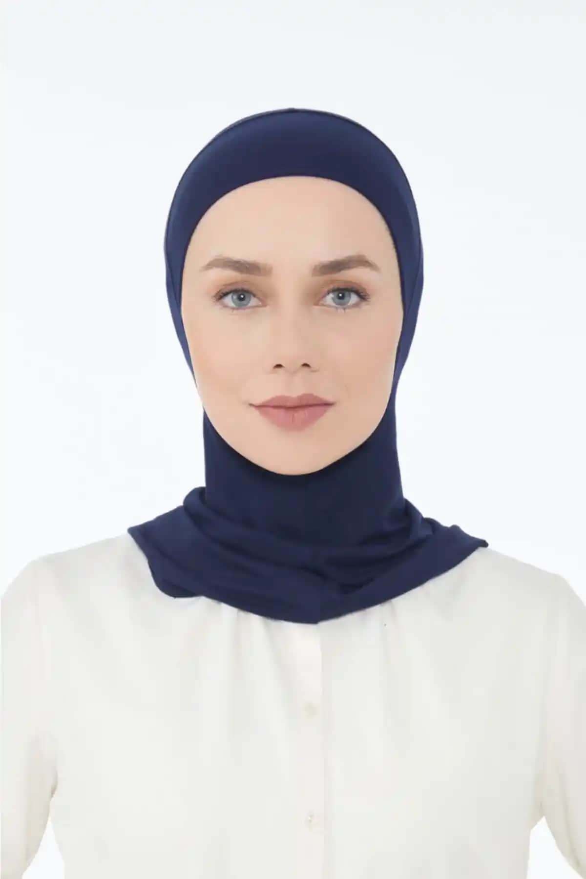 Lavender Boyunluklu Bone: Şıklık ve Konforun Buluştuğu Detaylı İnceleme