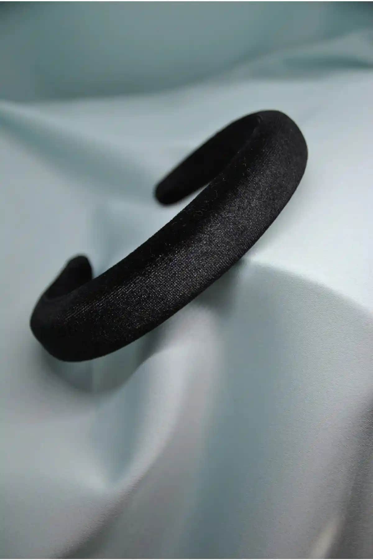 LavinbyNurten Siyah Kadife Kumaş Kadın Tacı Şık ve Rahat Kullanım İçin Uygun