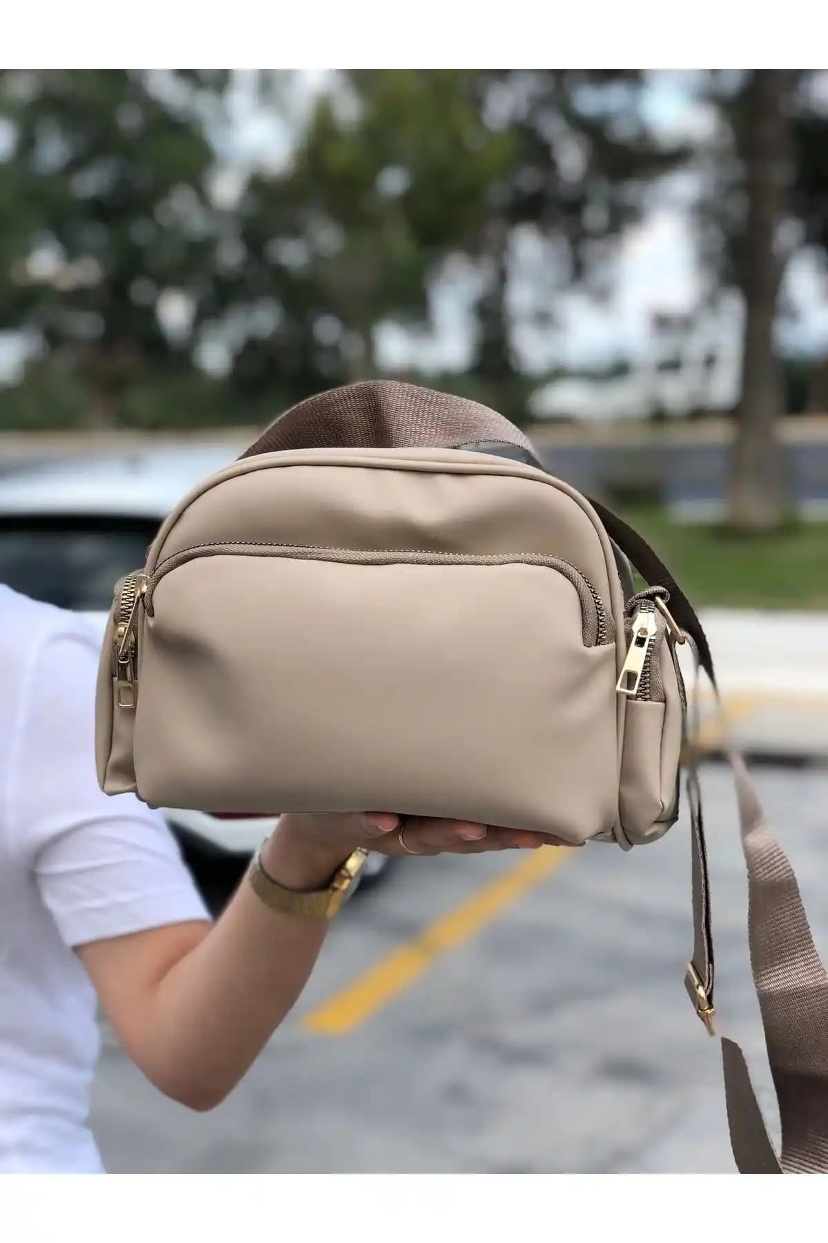 Lebina Bol Gözlü Omuz Çantası Günlük Kullanım İçin Şık ve Dayanıklı Tasarım