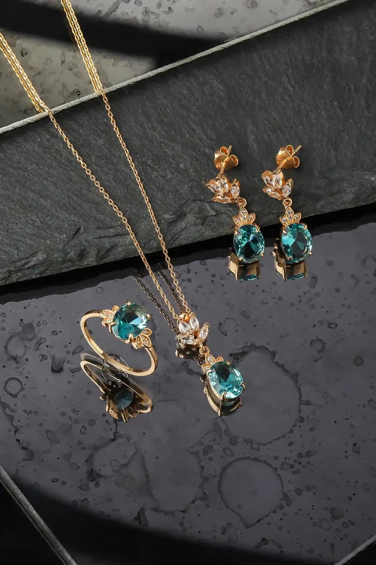 Lintera 925 Ayar Gümüş Oval Aquamarine Taşlı Takı Seti Zarif ve Şık Tasarım