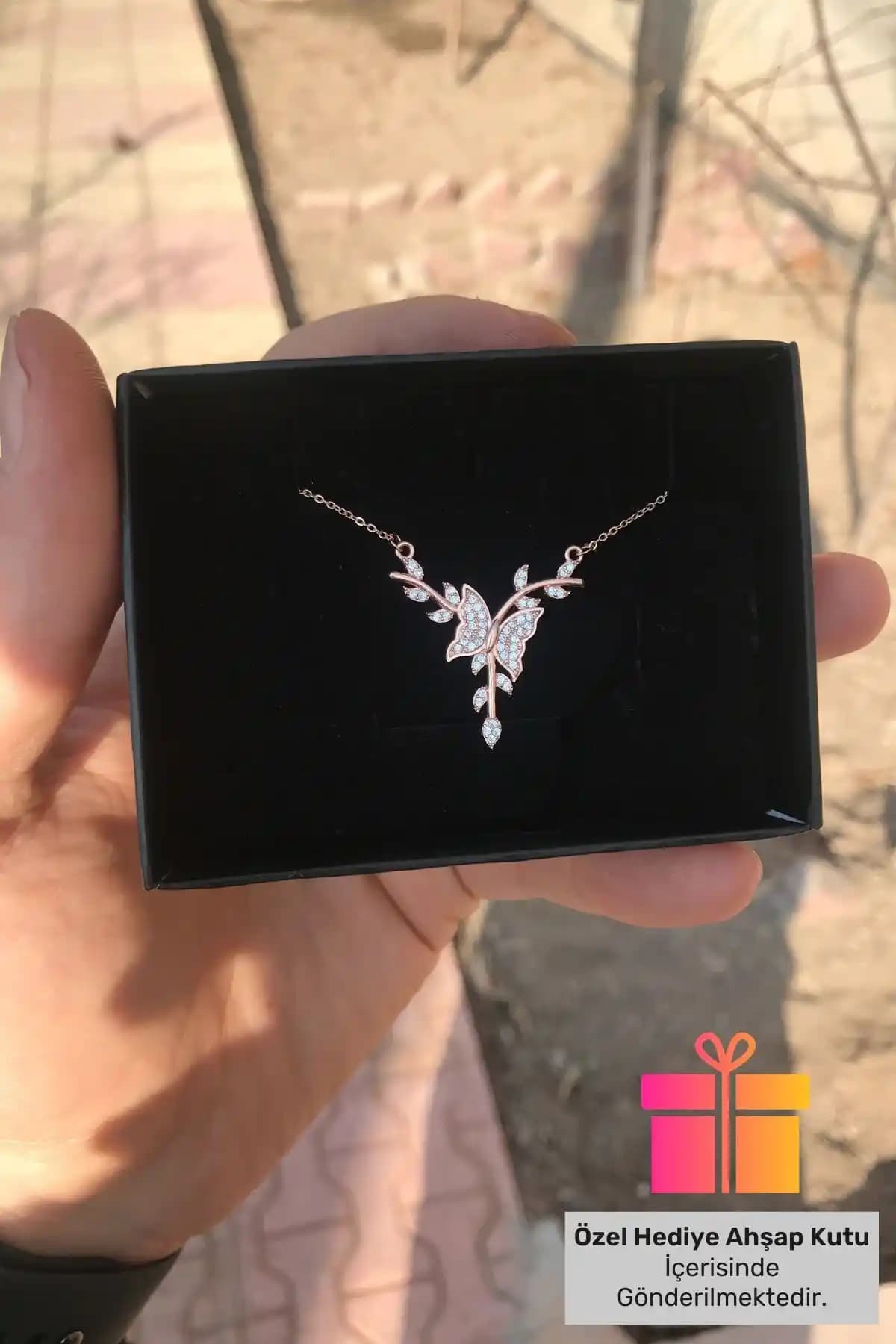 Lucente ve NEREZE Gümüş Kolyeler Karşılaştırması: Tasarım, Kalite ve Kullanım Özellikleri