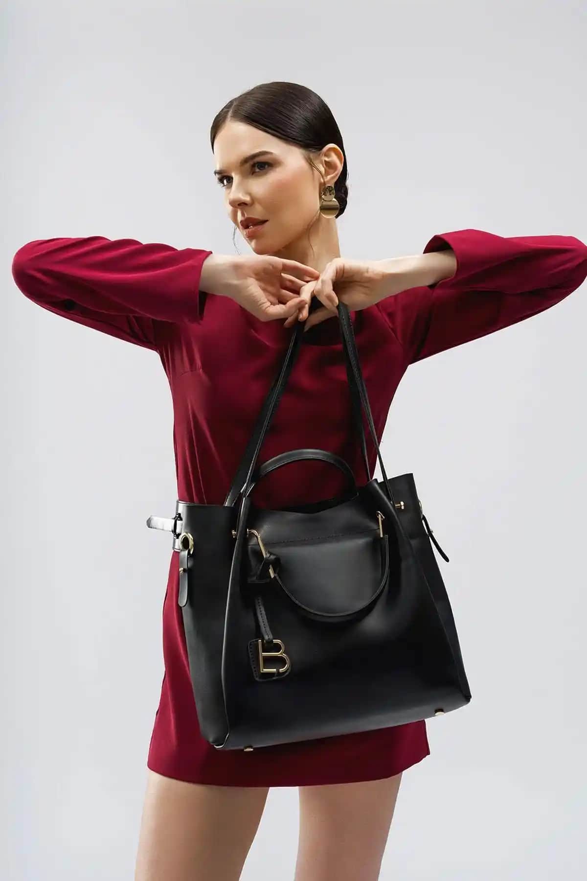 Lucky Bees Kadın Çantası Karşılaştırması: İç Cüzdanlı ve Klasik Model Analizi