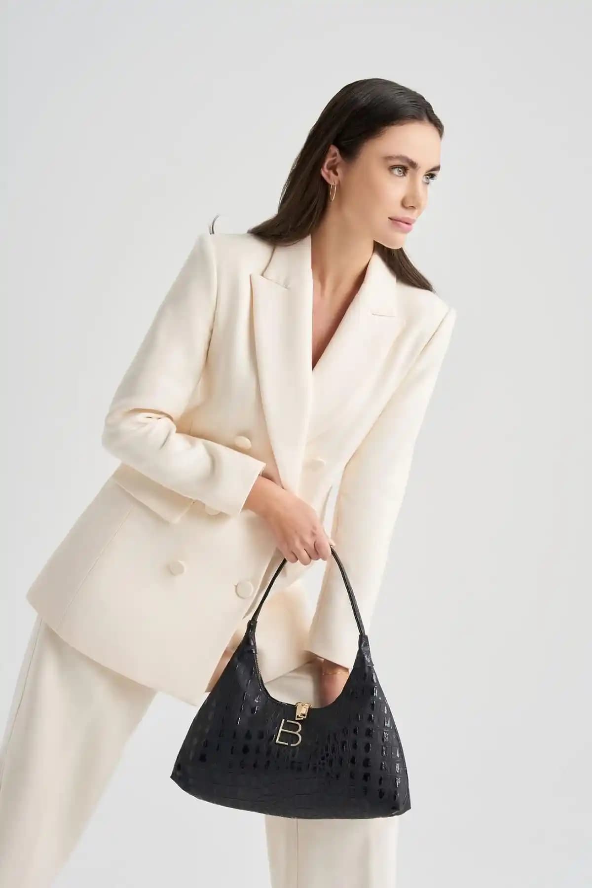 Lucky Bees Kadın El ve Omuz Çantası: Şık ve Kullanışlı Modern Tasarım