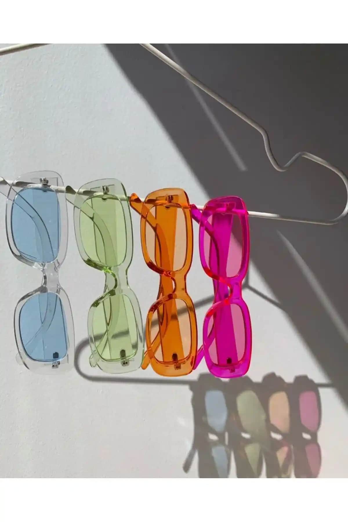 MACERATİ Unisex Mavi Güneş Gözlüğü Modern Tasarım ve Göz Koruma Özellikleriyle