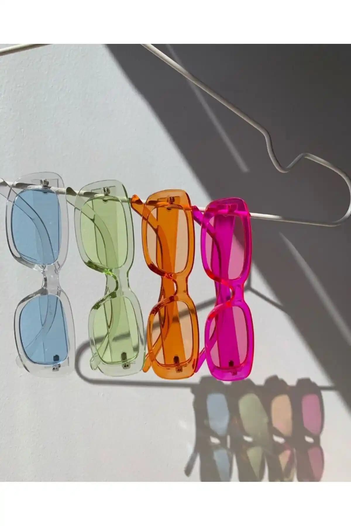 MACERATİ Unisex Mavi Güneş Gözlüğü Modern Tasarım ve Göz Koruma Özellikleriyle