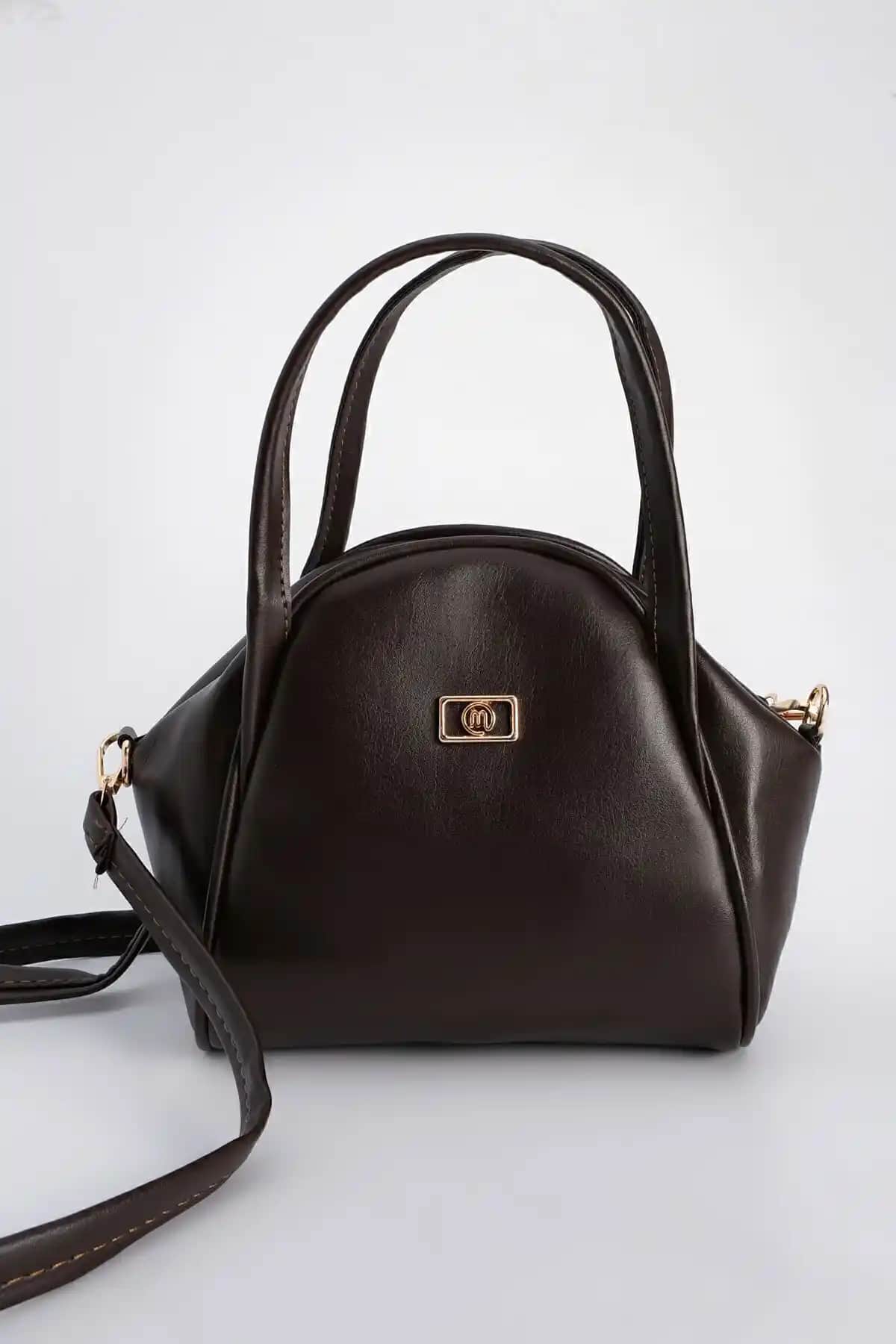 Marjin Kadın El ve Omuz Çantası Karşılaştırması: Şıklık ve İşlevsellik Analizi