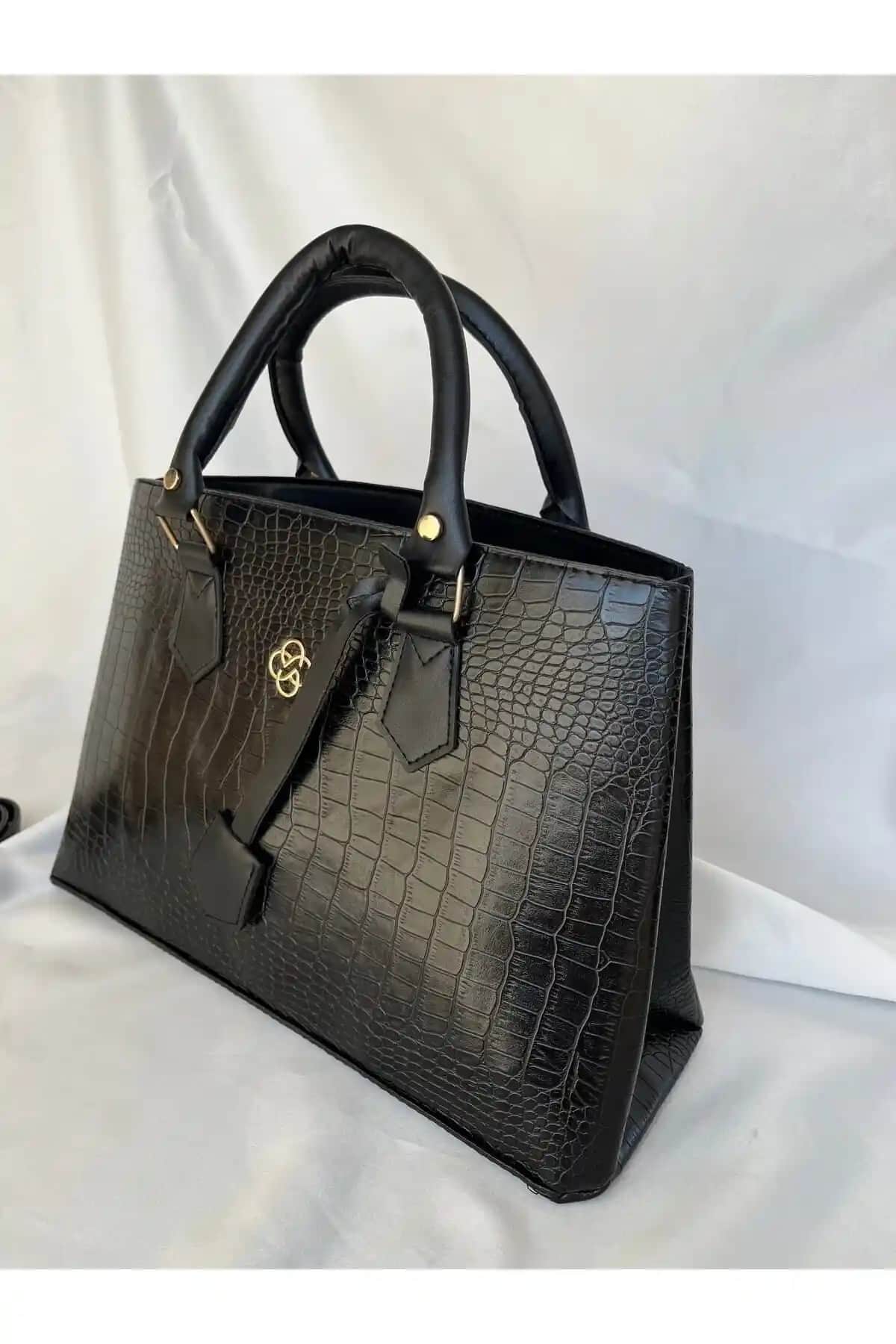 Melecco Kadın Kroko Siyah Evrak Çantası Modern Tasarım ve İşlevsellik Bir Arada