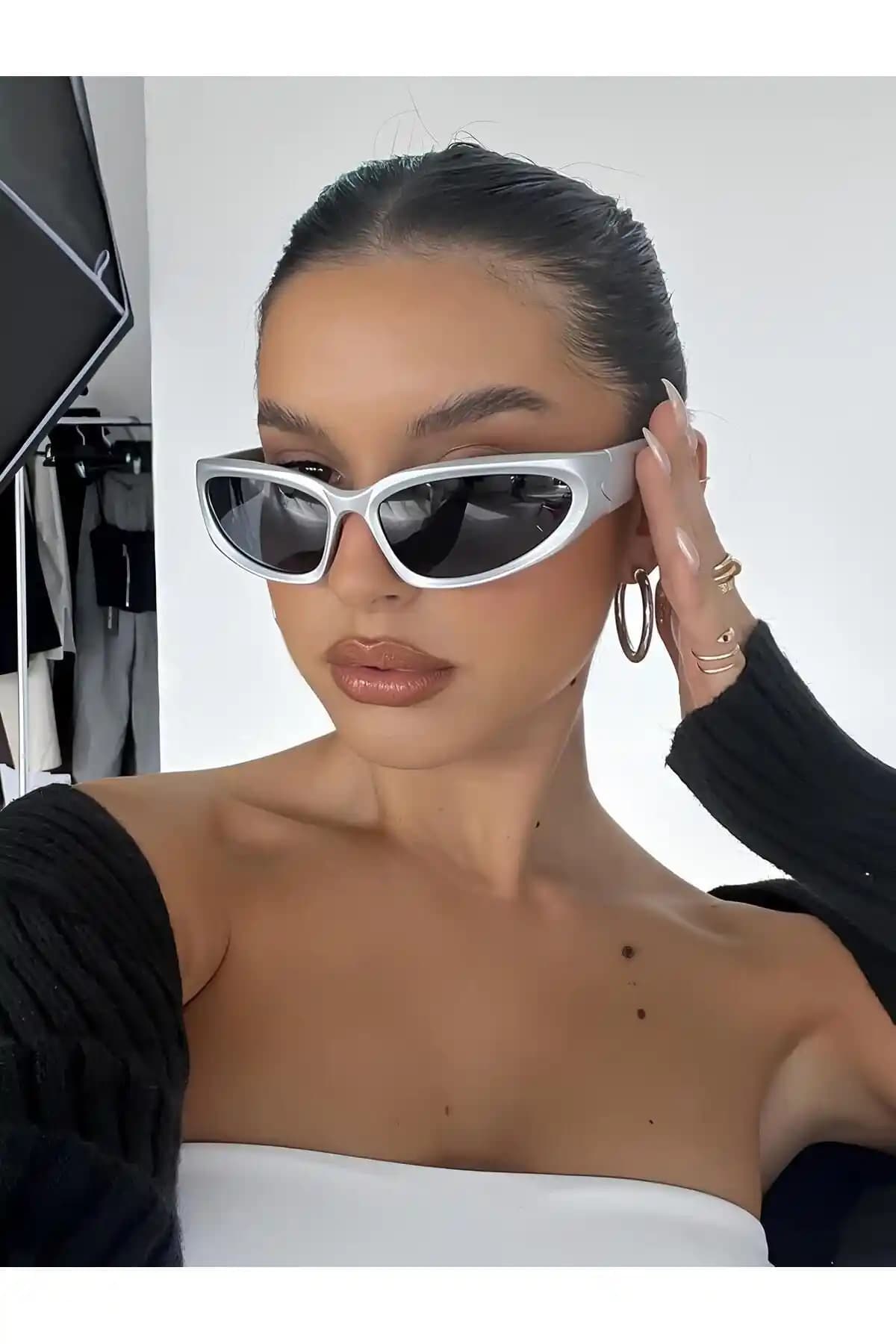 Milenyum Y2k Unisex Güneş Gözlüğü: Modern Tasarım ve Yüksek Kalite Özellikleri