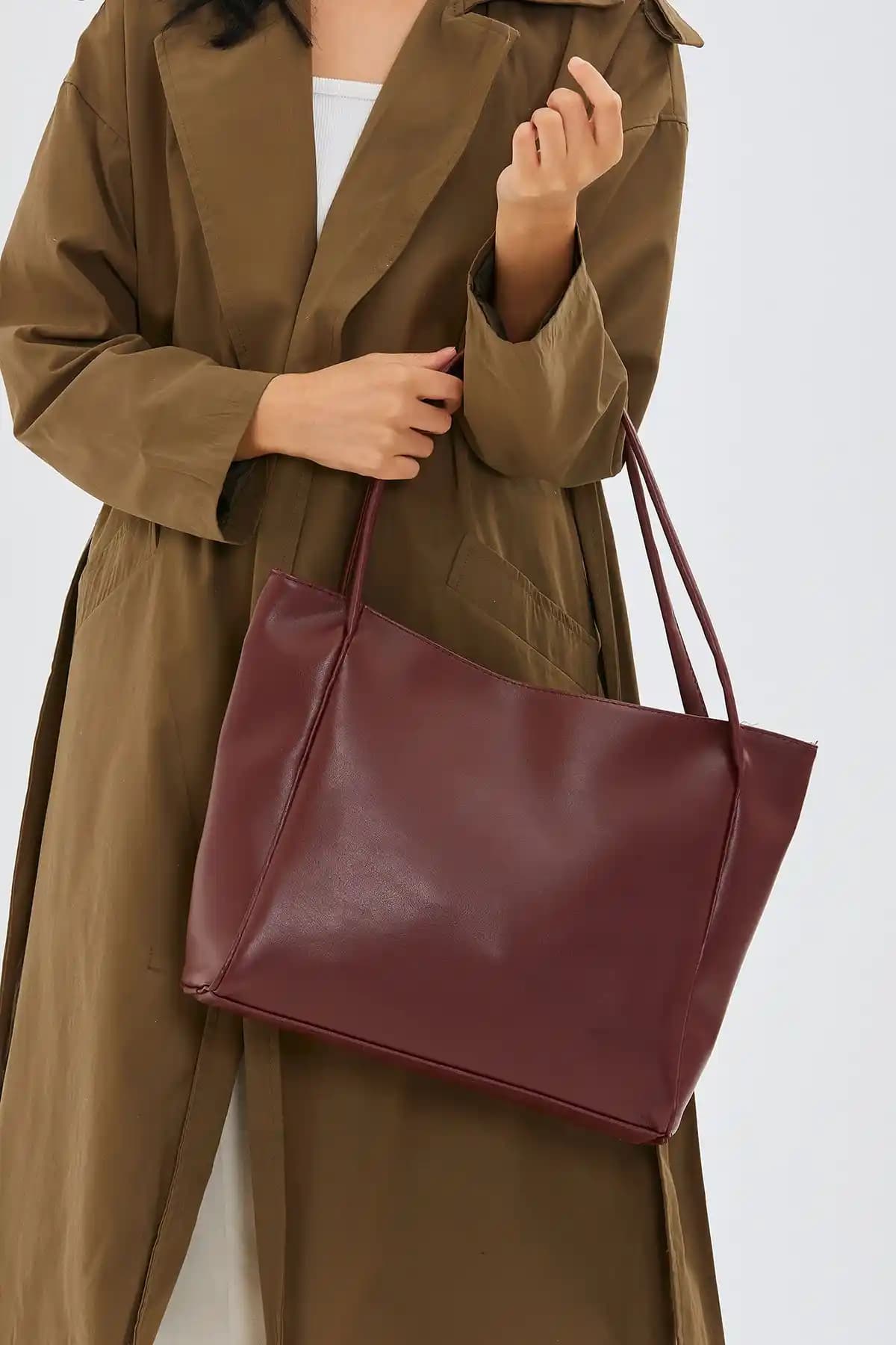 Minebag Salaş Maya Kadın Bordo Kol Çanta Günlük ve Şık Kullanım İçin Uygun