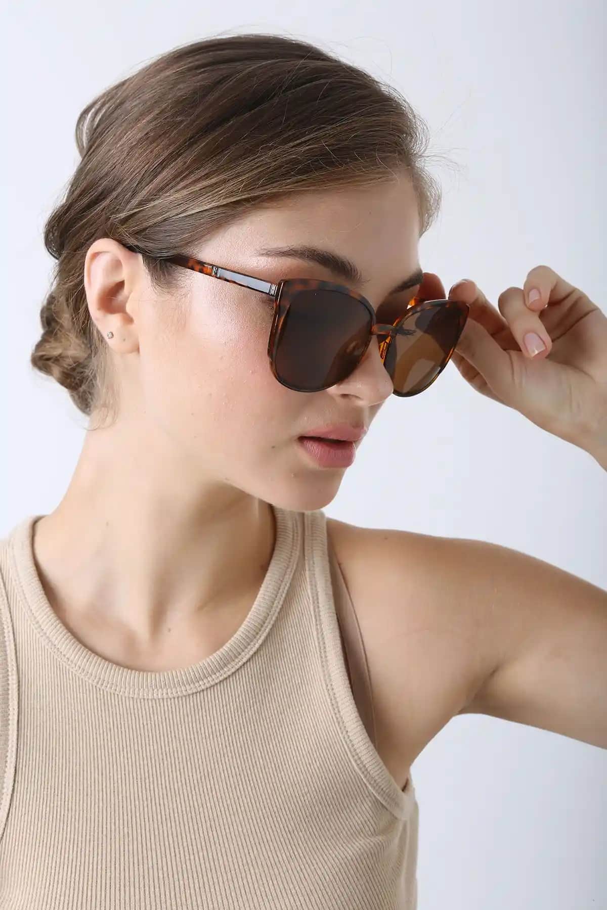 ModaLand Eleta ve Modalucci Unisex Güneş Gözlüğü Karşılaştırması