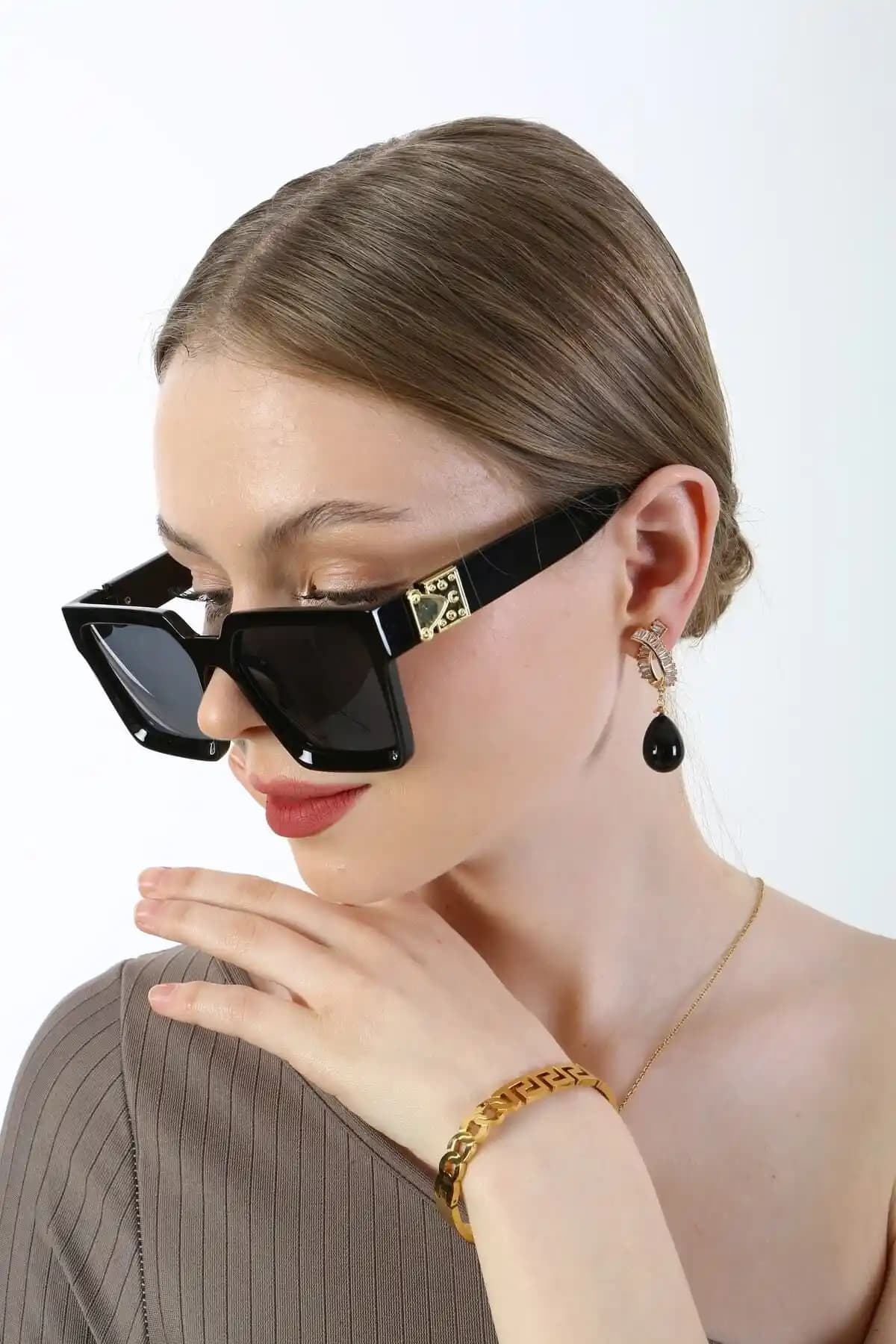 ModaLand Güneş Gözlükleri Karşılaştırması: Gold Black ve Selin Kare Modelleri