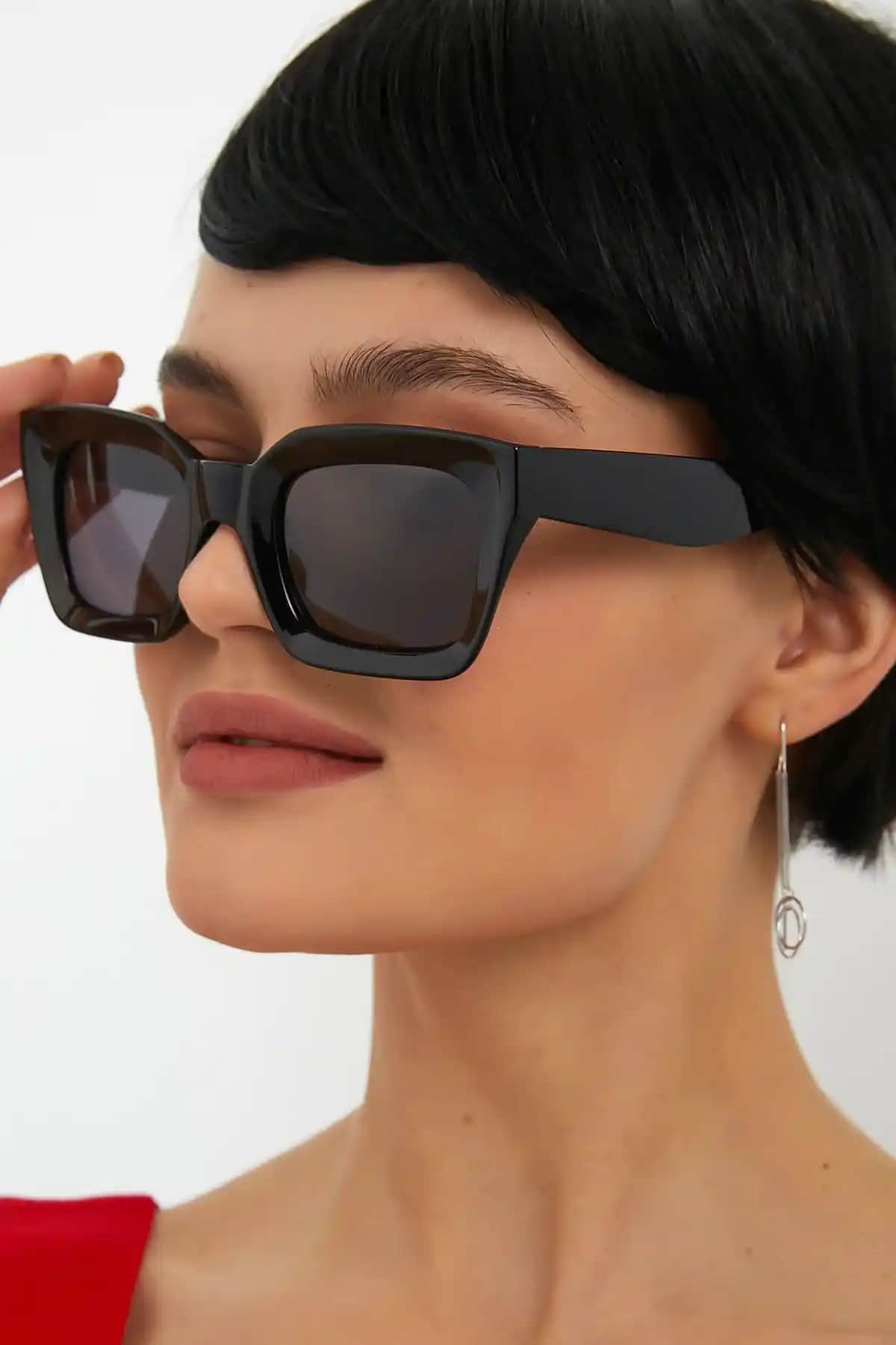 ModaLand New Mia ve Modalucci Güneş Gözlüğü Karşılaştırması: Stil ve Koruma Yönünden Analiz