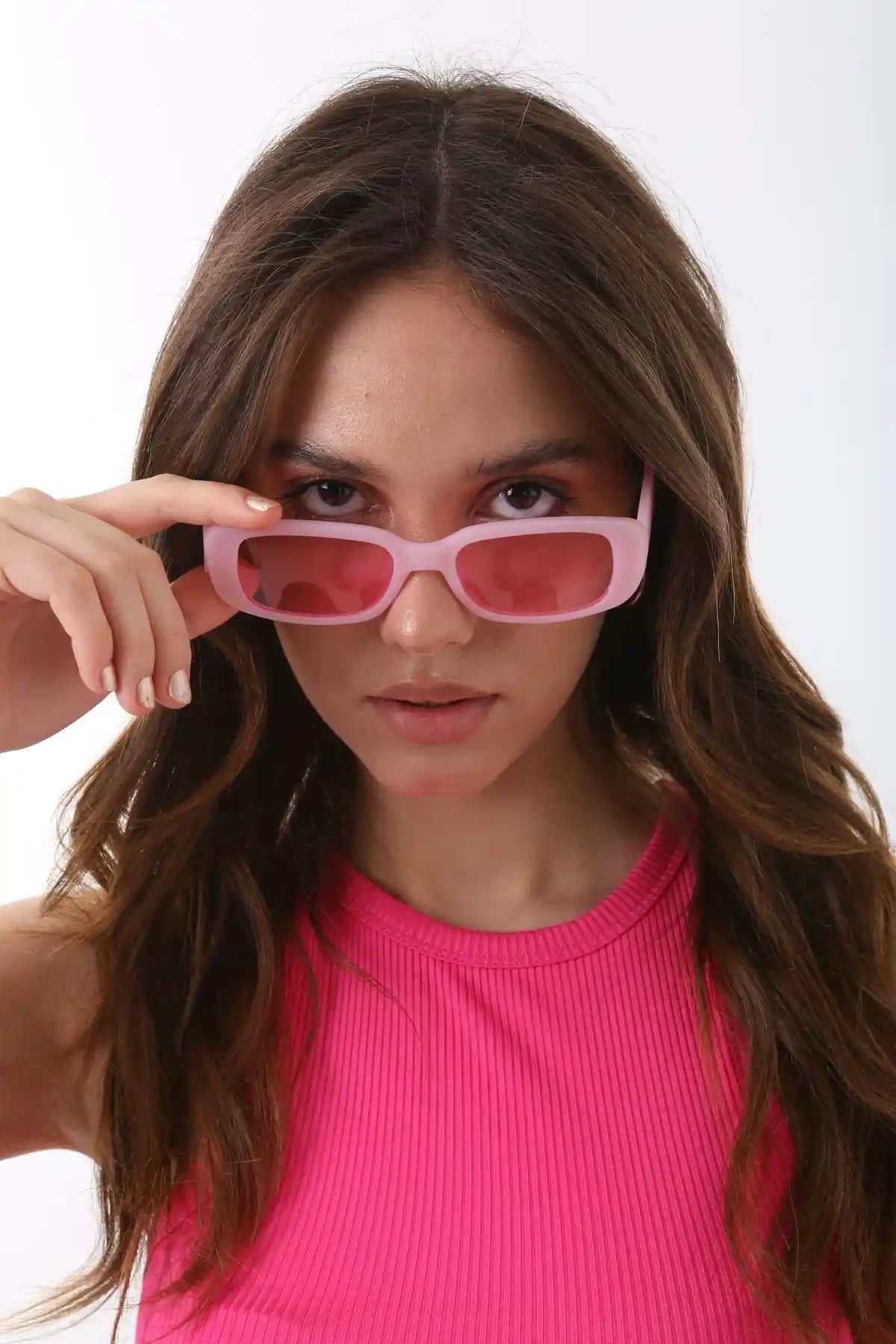 ModaLand Yeni Sezon Unisex Dikdörtgen Güneş Gözlüğü Modern Tasarım ve UV Koruma Özelliğiyle