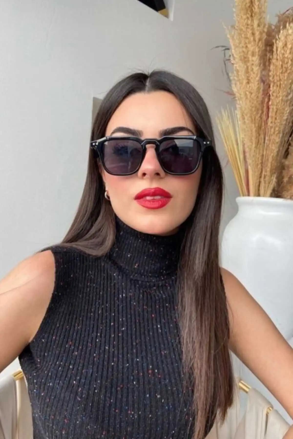 Modalucci Güneş Gözlükleri Karşılaştırması: Kadın ve Unisex Modellerin Özellikleri 2