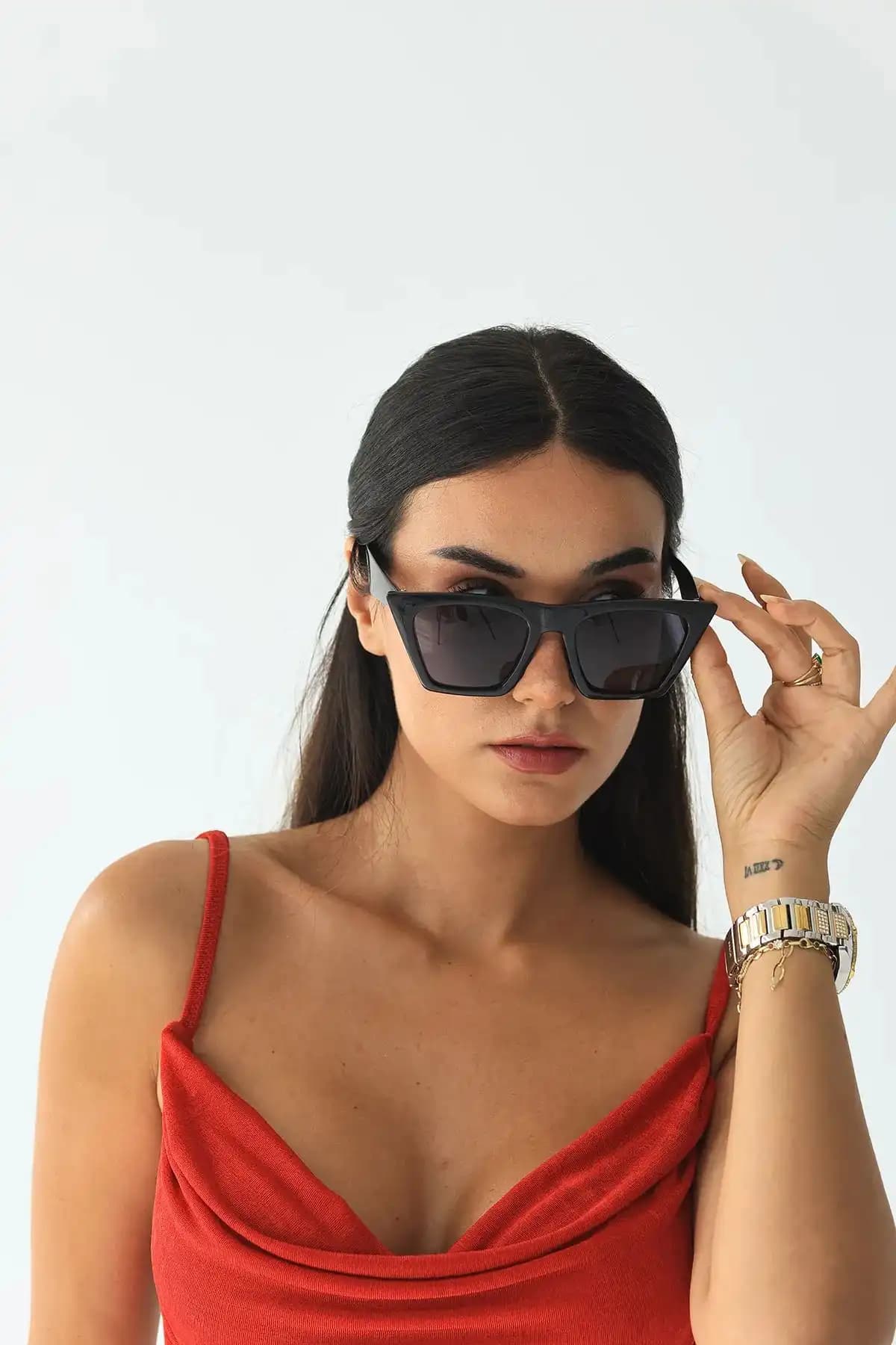 Modalucci Kadın Güneş Gözlüğü Ml 11 Cat Eye Şıklık ve Rahatlığı Bir Arada Sunar