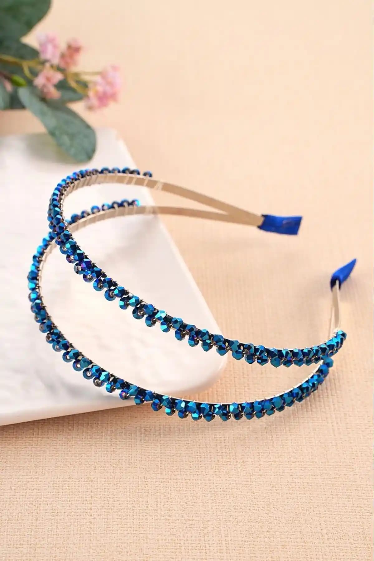 Modernist Saks Çift Sıralı Taşlı Gelin Tacı: Zarif ve Parlak Düğün Aksesuarı Seçenekleri