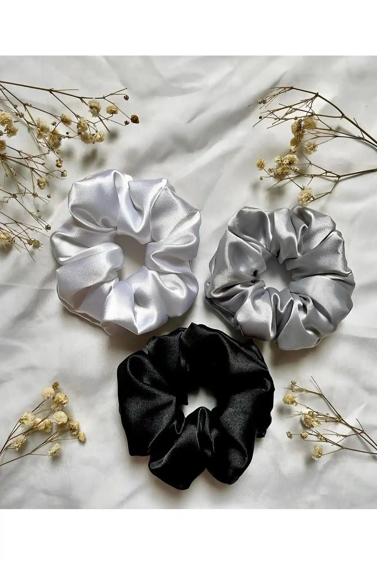 Monalisa Kadın 3'lü Saten Saç Lastik Tokası Seti Zarif ve Kullanışlı Tasarımıyla Öne Çıkar