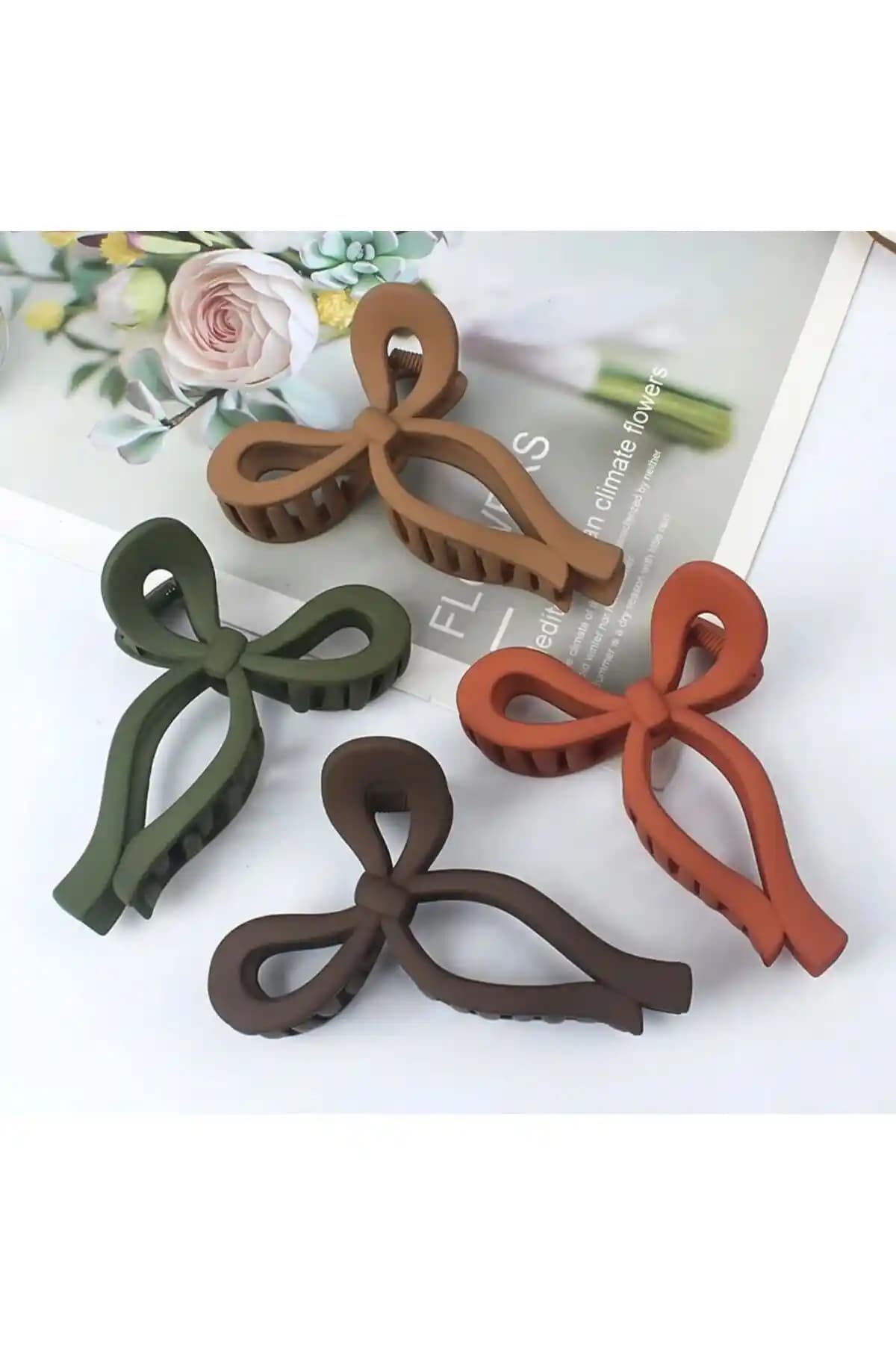 Monalisa Kadın 4'lü Fiyonk Toka Seti: Şık ve Pratik Saç Aksesuarları