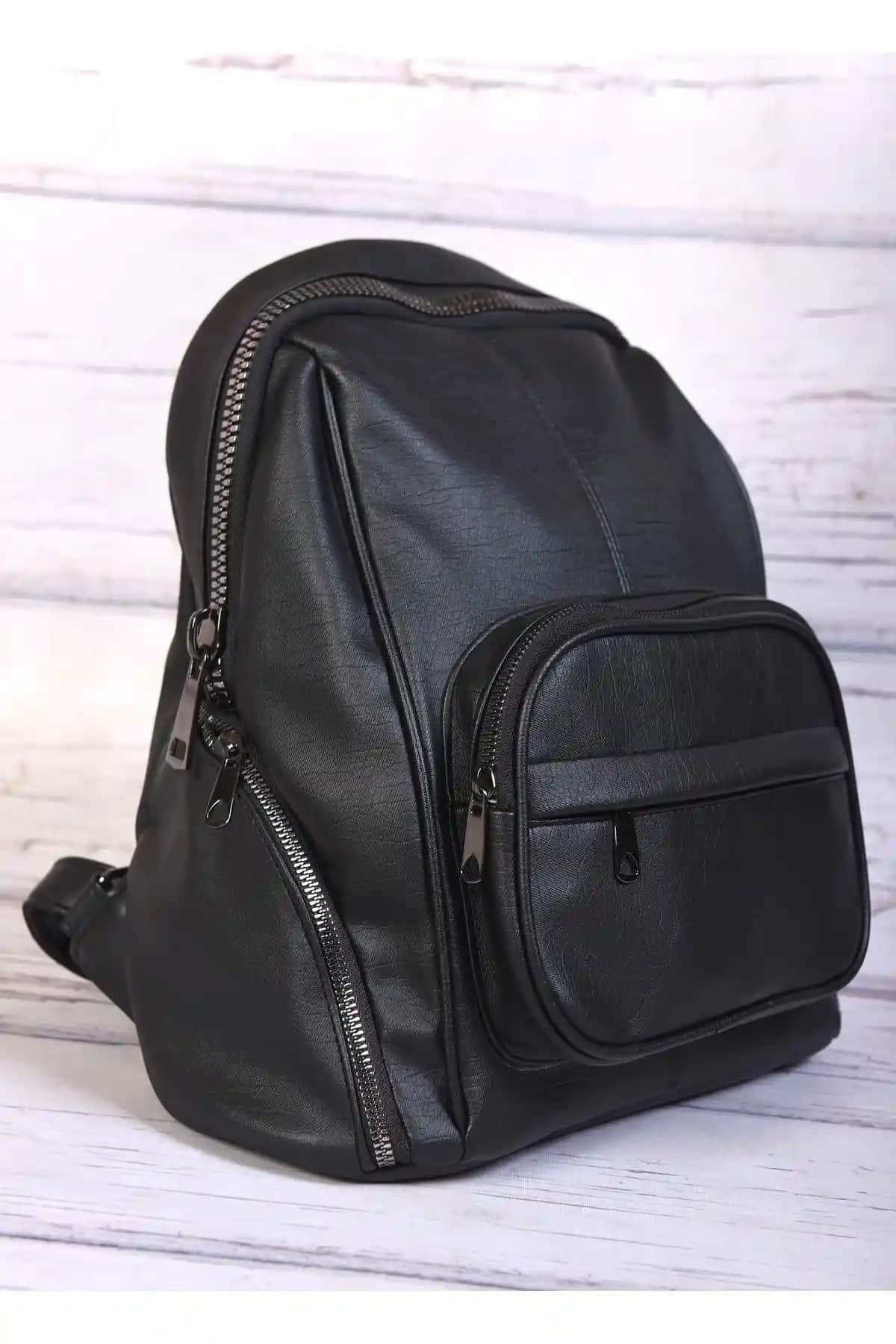 Monaliza Yıkama Deri Sırt Çantası Modern, Dayanıklı ve Çevre Dostu Tasarım