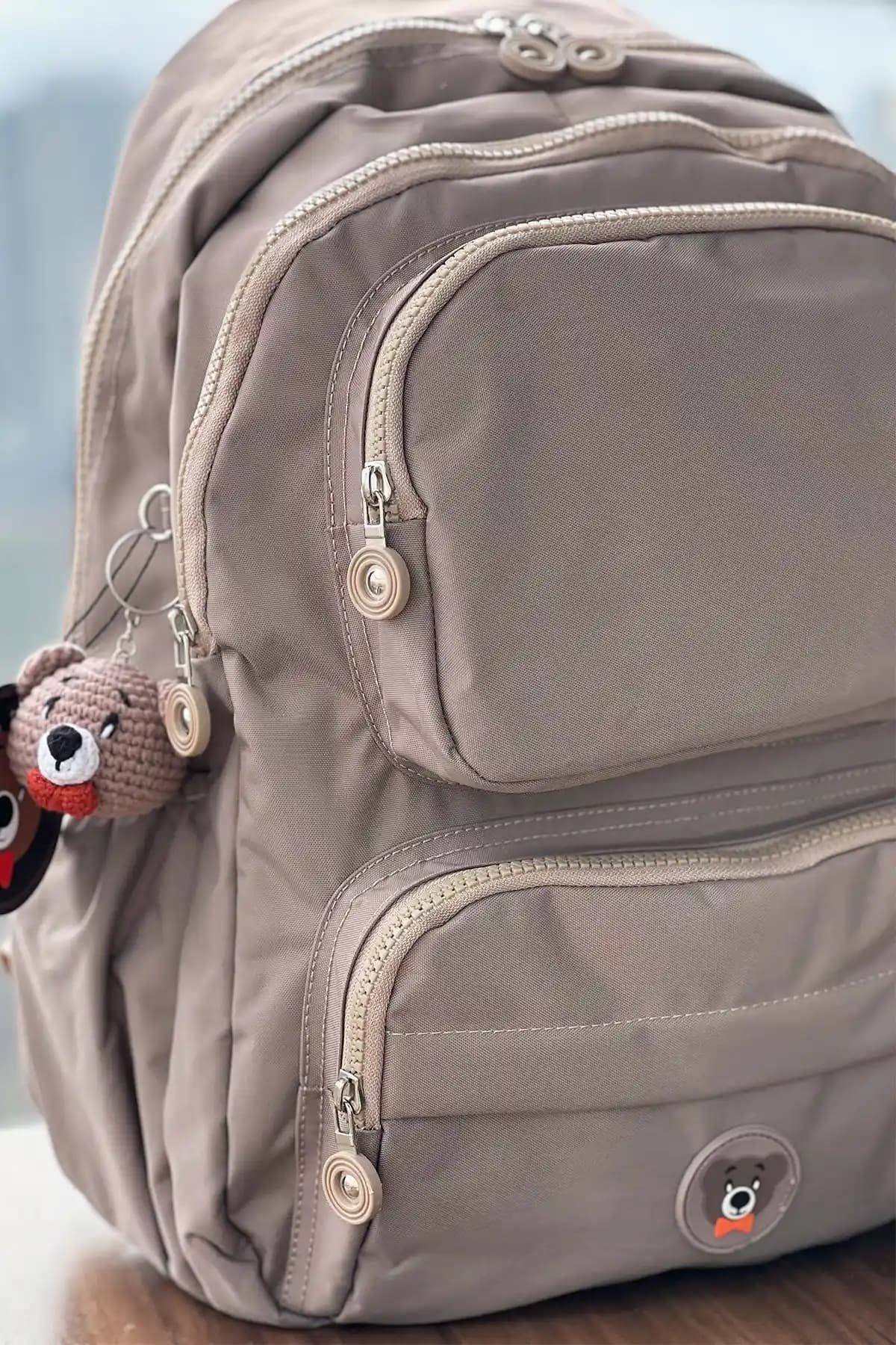 MORCA Krinkıl Kumaş ve Kirli Krem Sırt Çantası Karşılaştırması ve Özellikleri