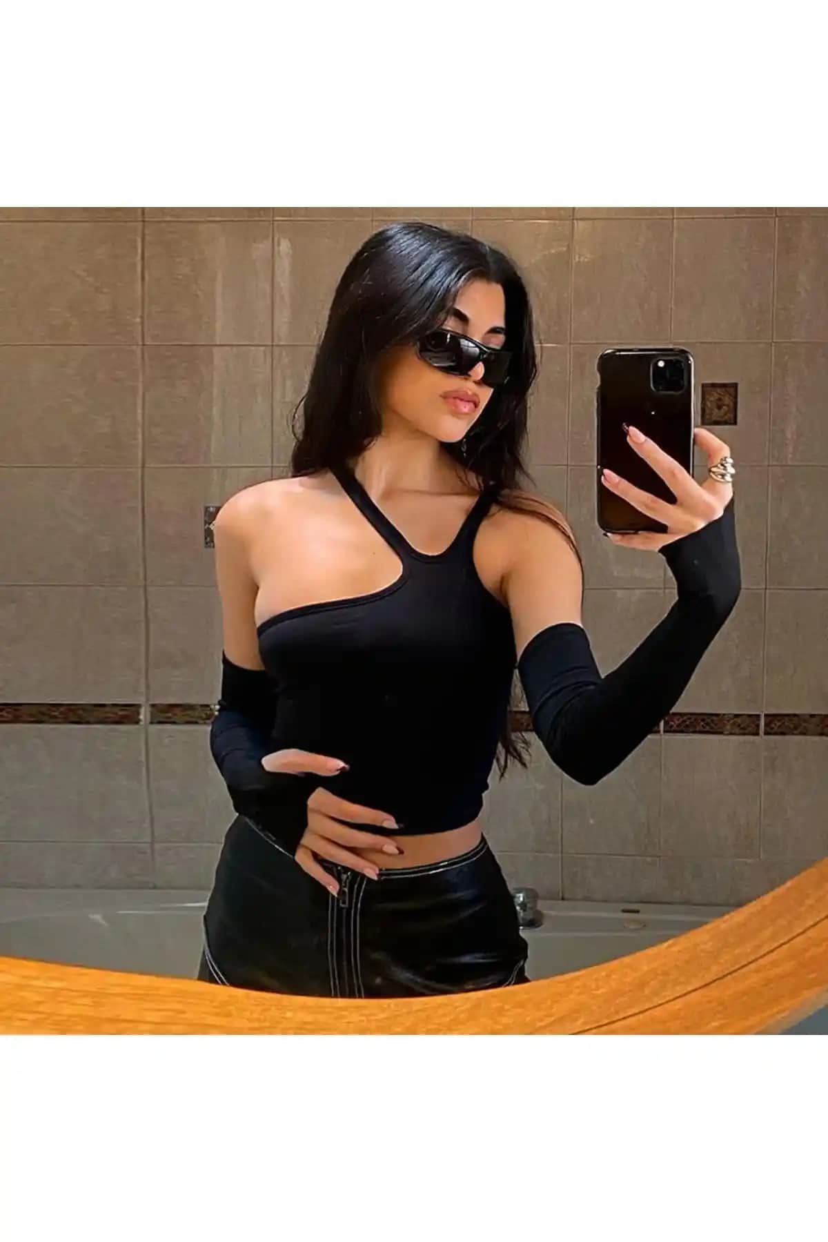 Nakışcı Kadın Siyah Sandy Kumaş Esnek Kolluk: Şıklık ve Konforun Birleşimi