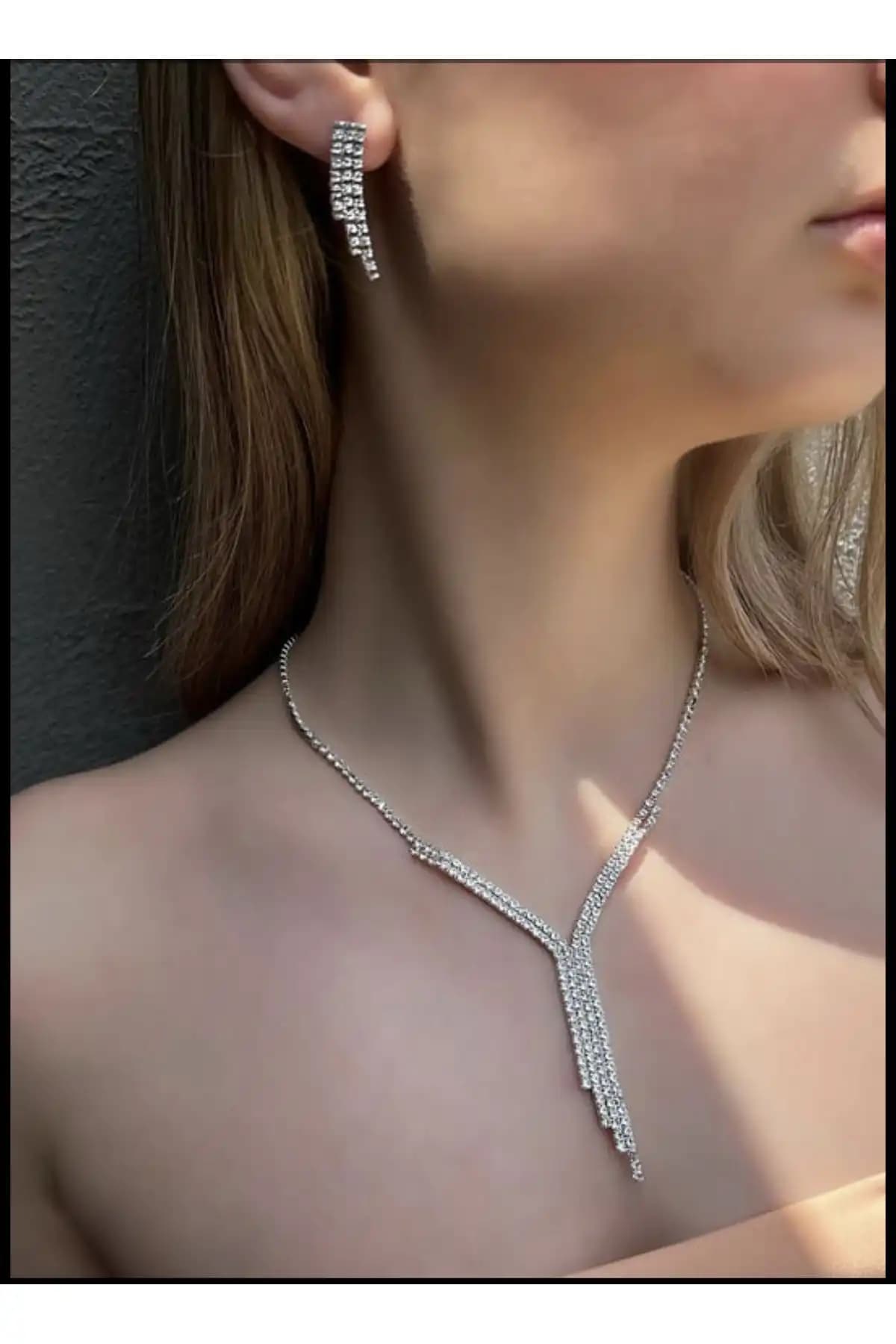 Nakla Accessories ve TOKAHANE BİJÜTERİ Abiye Takı Setleri Karşılaştırması 2