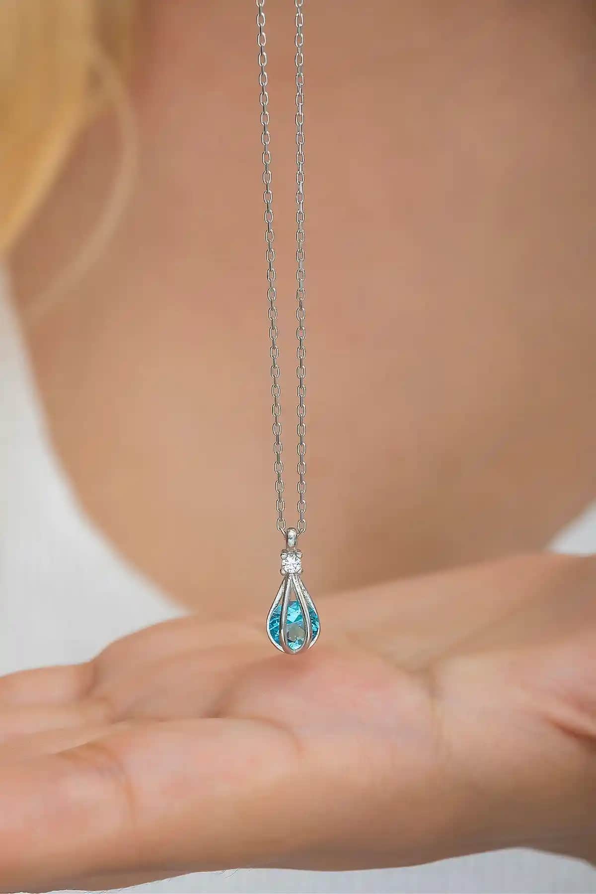 NEREZE 925 Ayar Gümüş Aquamarin Taşlı Balon Kolye Zarif ve Şık Tasarımıyla Günlük Kullanım İçin