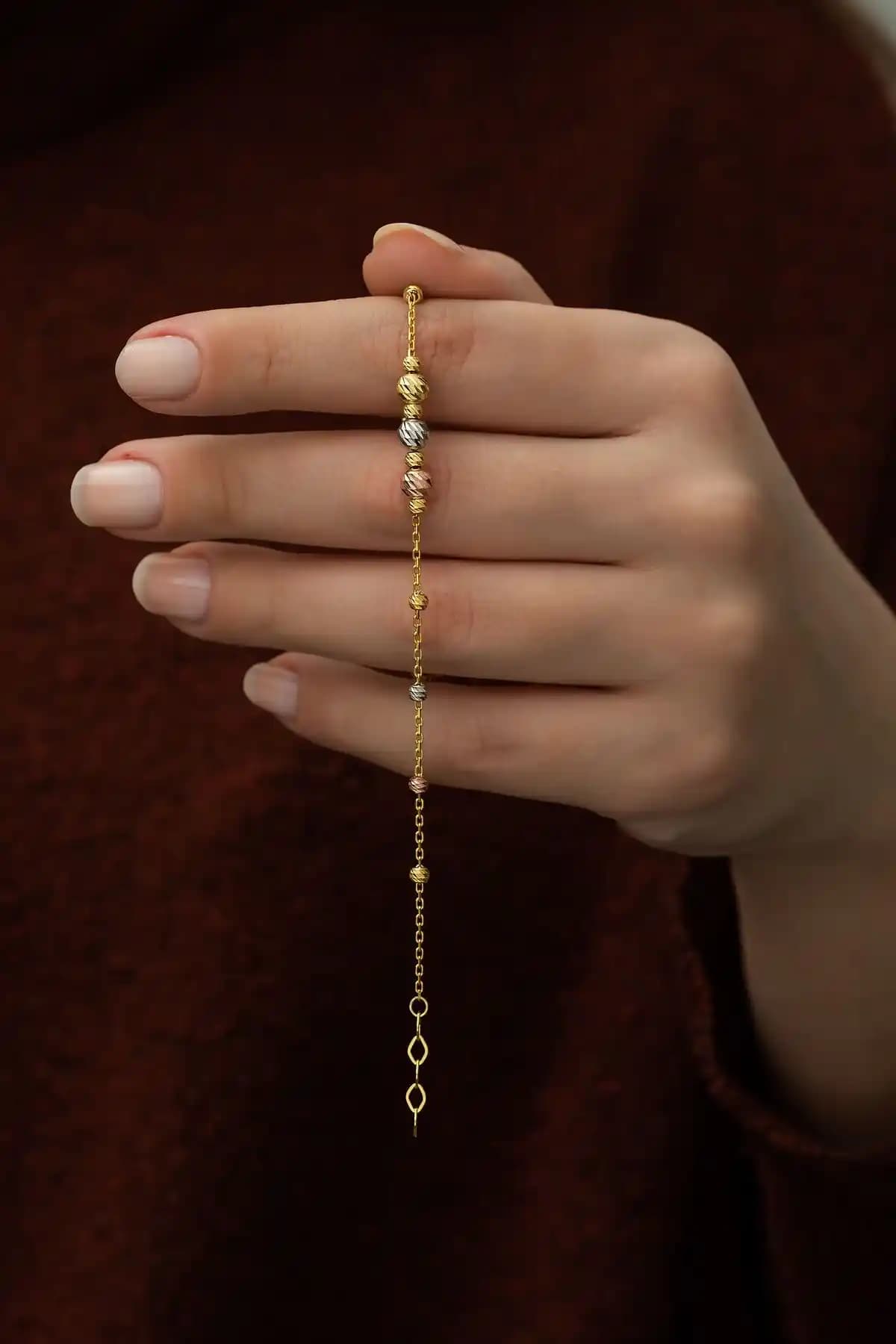 NEREZE ve Papatya Silver 925 Ayar Gümüş Dorika Top Bileklikleri Karşılaştırması