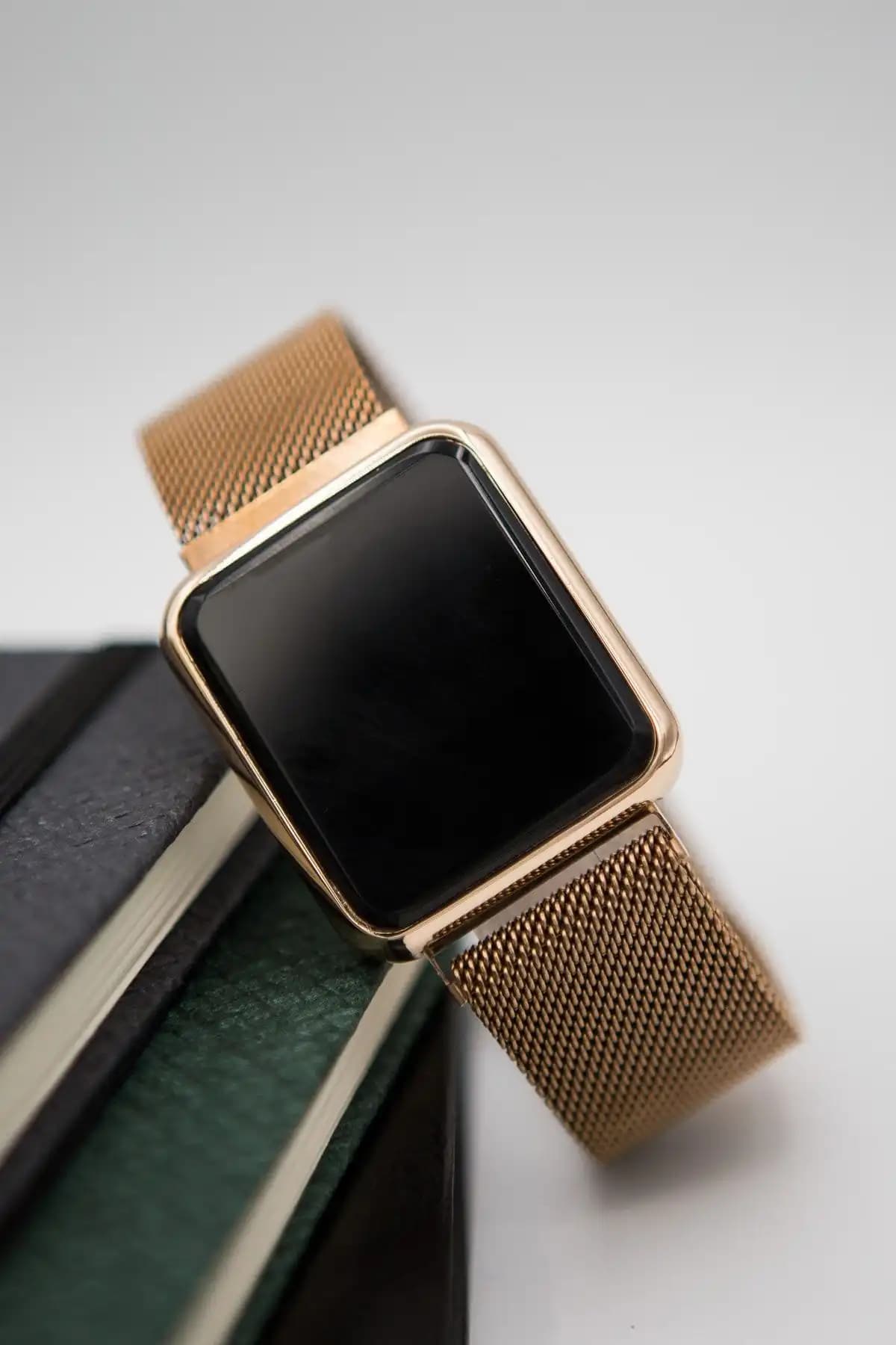 Newera Watch Nw250209: Modern ve Şık Dokunmatik Dijital Kol Saati Özellikleri