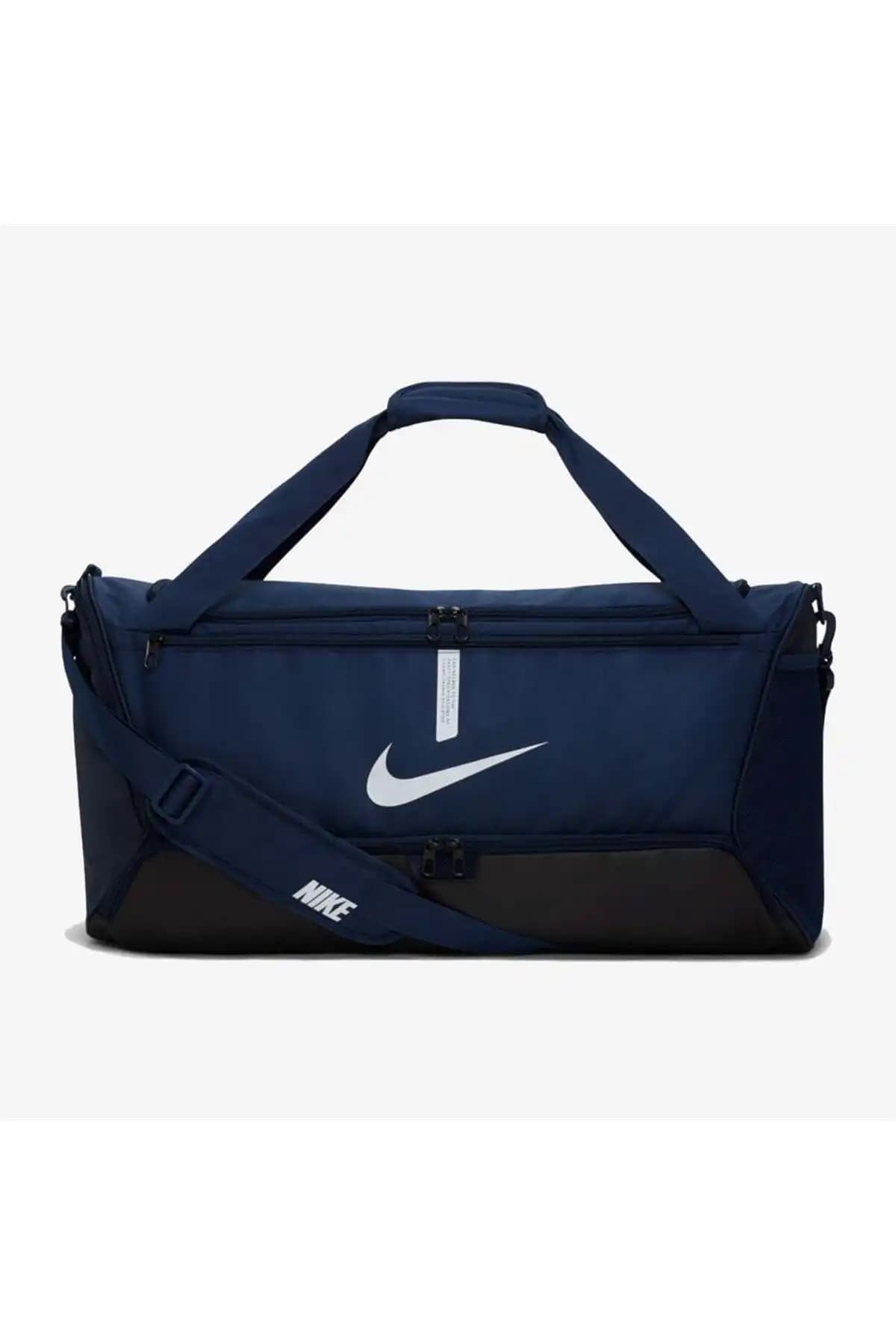 Nike Spor Çantaları Karşılaştırması: Akademi ve M Duff Modellerinin Özellikleri ve Kullanıcı Yorumları 2