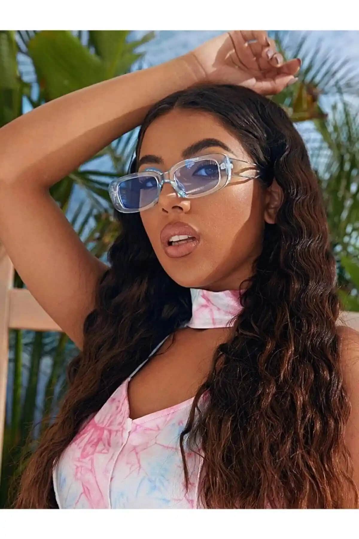 Nilu Moda Vintage Şeffaf Mavi Güneş Gözlüğü Estetik ve Fonksiyonellik Sunan Tasarım