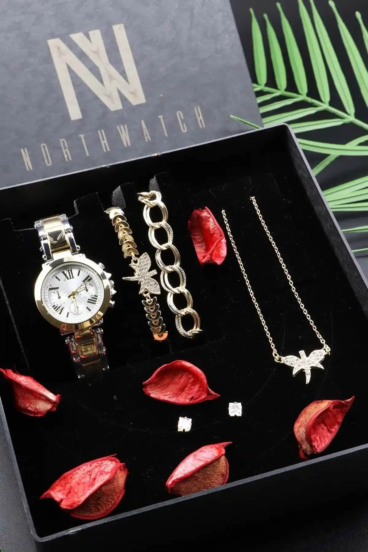 Northwatch Retro Mini Gold Kadın Takı Seti: Şık ve Fonksiyonel Tasarım Özellikleri