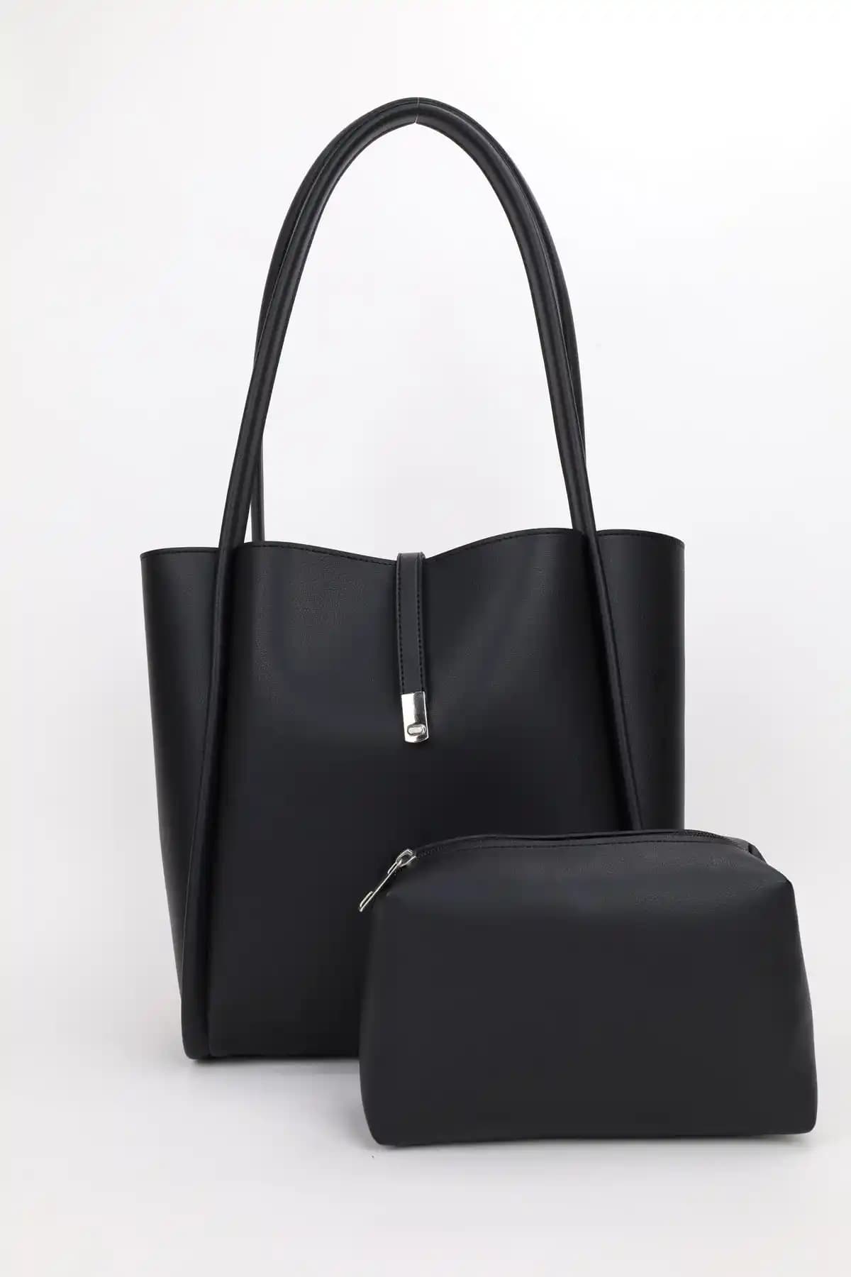 Nothing markası siyah makyaj çantaları karşılaştırması ve detaylı ürün analizi