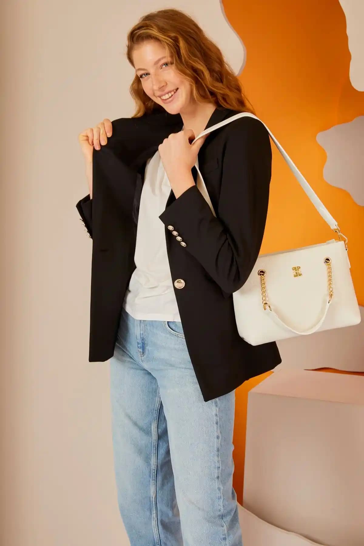 Pierre Cardin Floater Beyaz Kadın Omuz Çantası Günlük Şıklık ve İşlevsellik Sunar