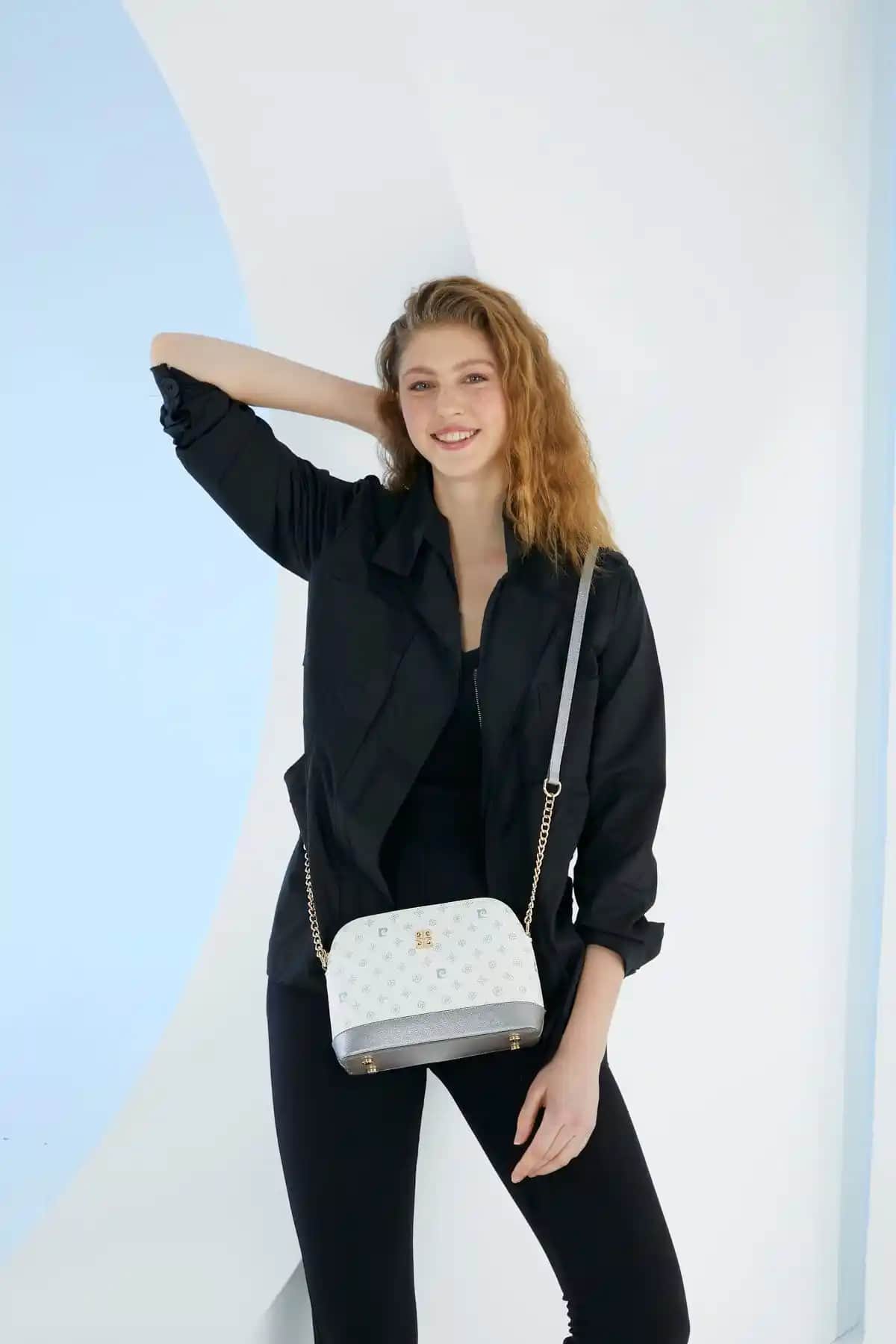 Pierre Cardin Kadın Çantaları Karşılaştırması: Omuz Çantası ve Portföy Seçenekleri