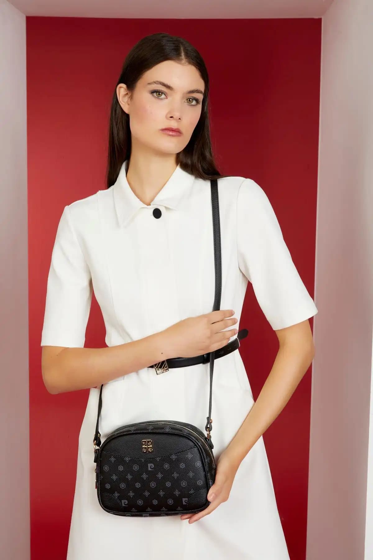 Pierre Cardin Kadın Omuz Çantaları Karşılaştırması: Floater ve Monogram Modelleri 2